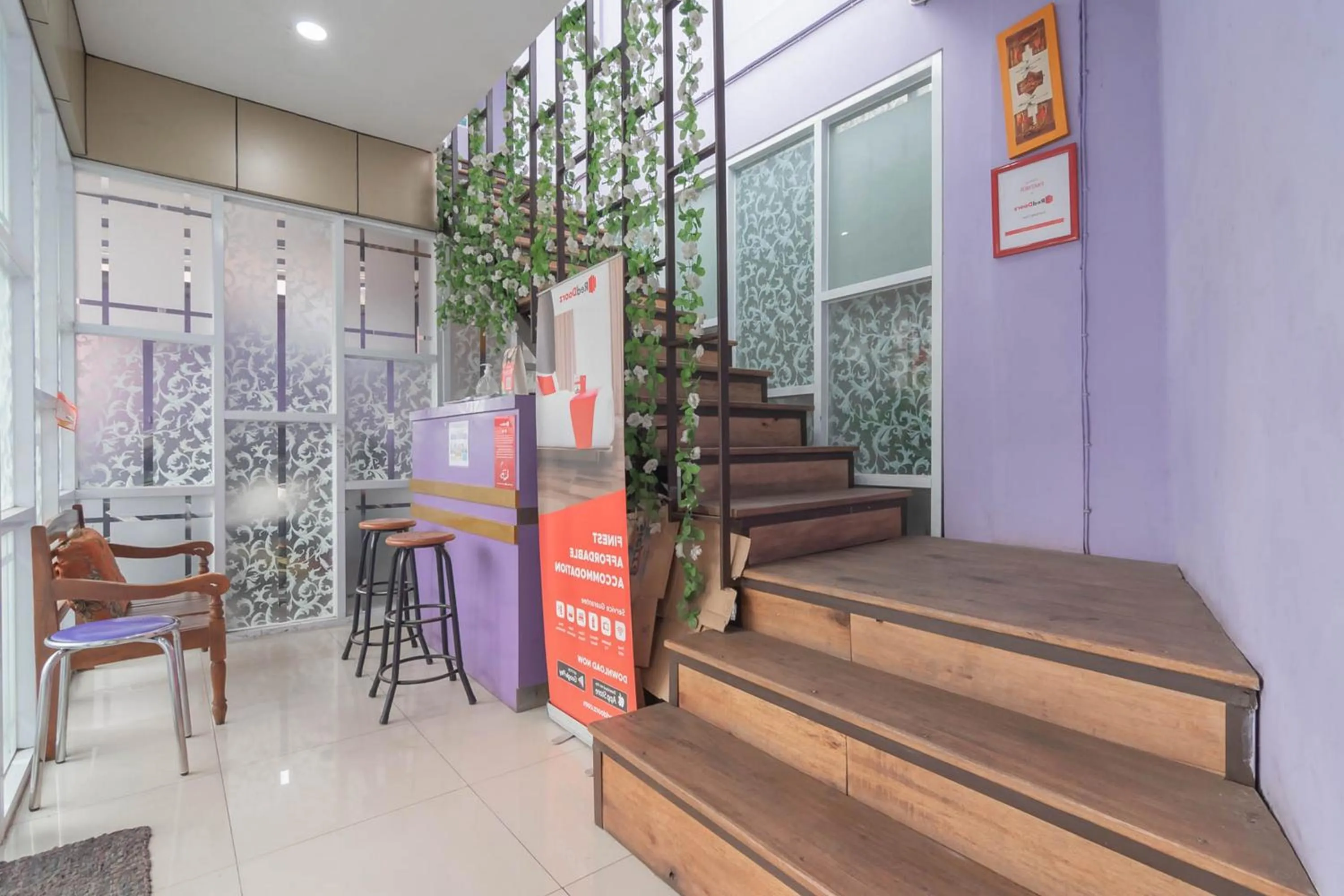 RedDoorz @ Gatot Subroto Street Bandung 3