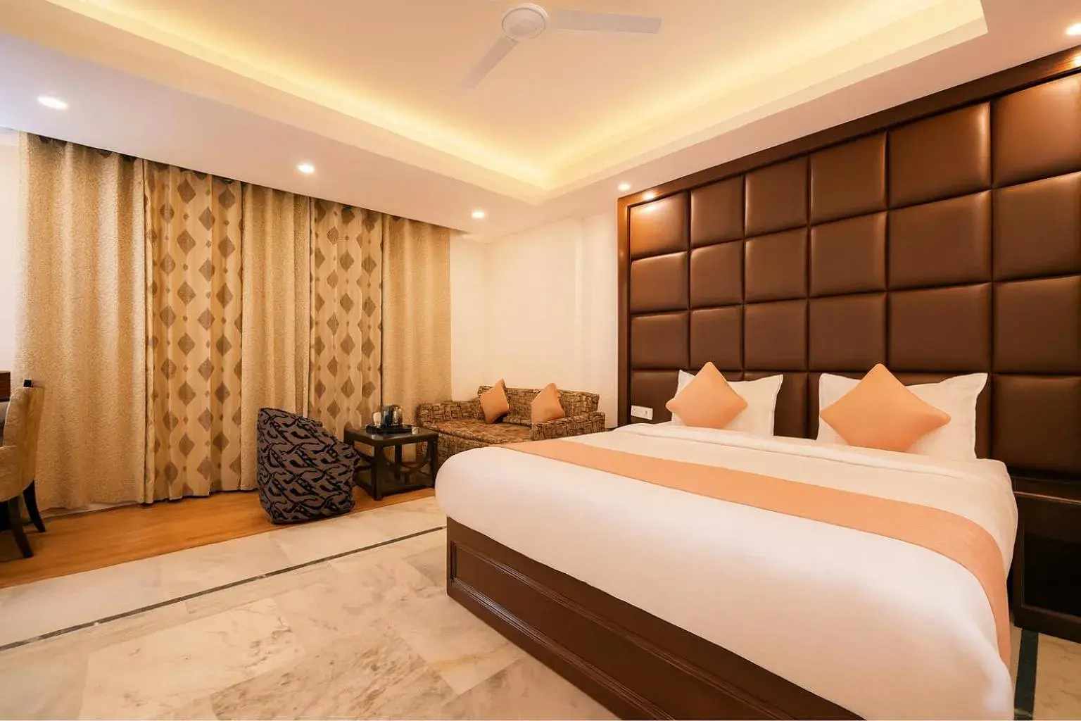 Deluxe Room in Mussoorie Residency Deluxe Room in Mussoorie Residency