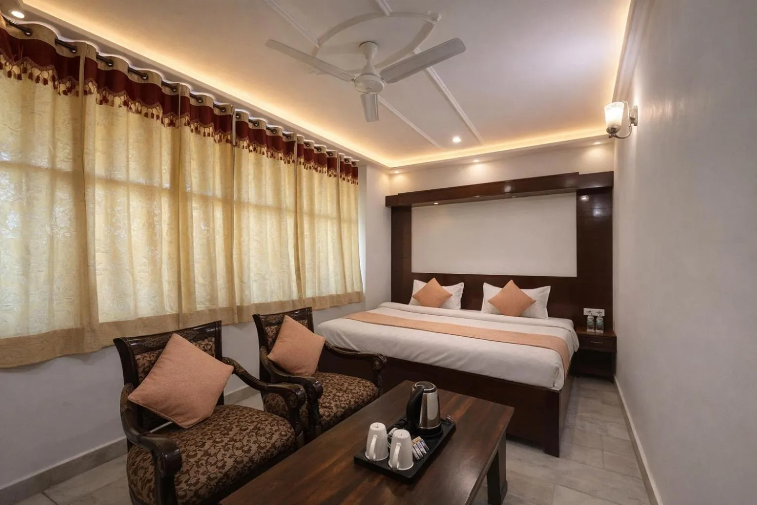 Bed in Mussoorie Residency