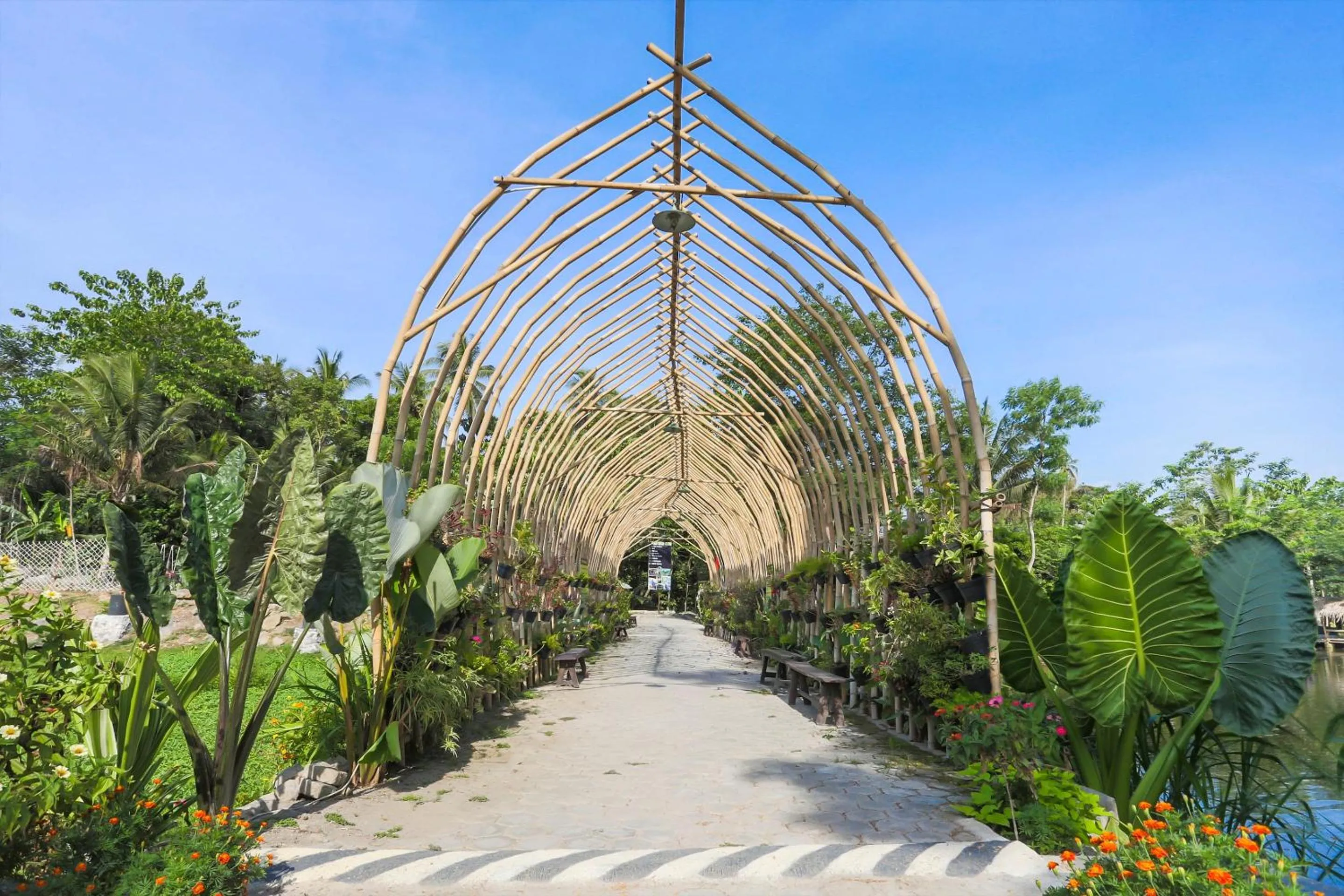Garden view in Hotel O Penginapan Kepurun Pawana Indonesia