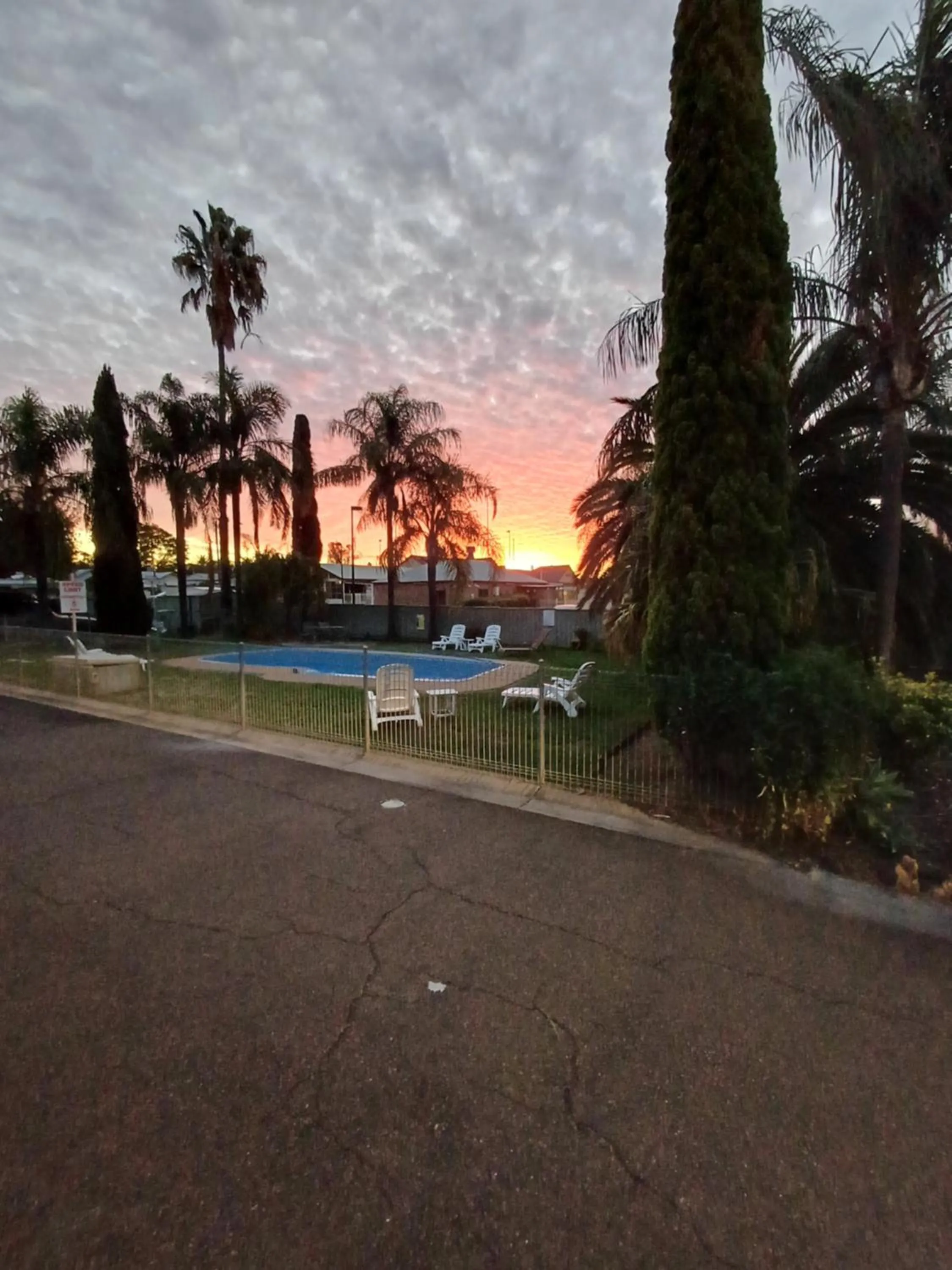 Pool view in Billabong Motel
