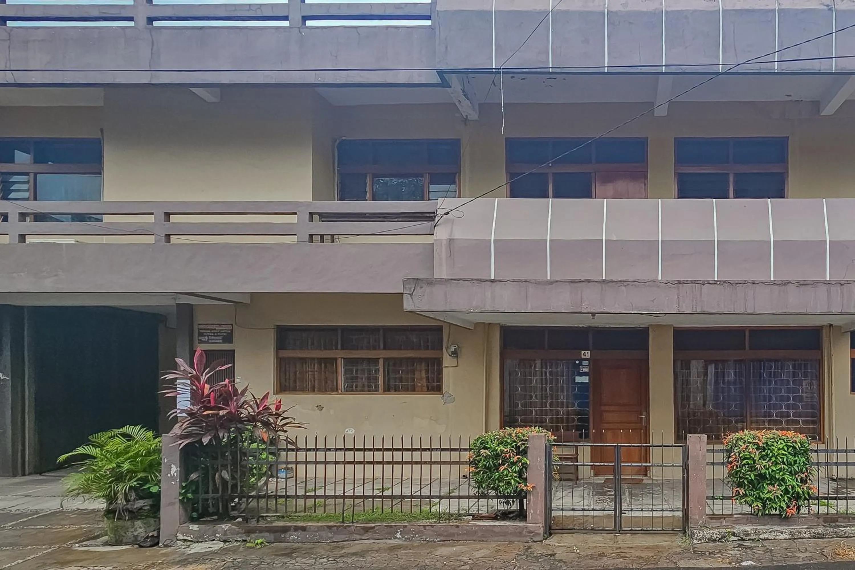 Property Building in OYO 1982 Golf Papa Costel