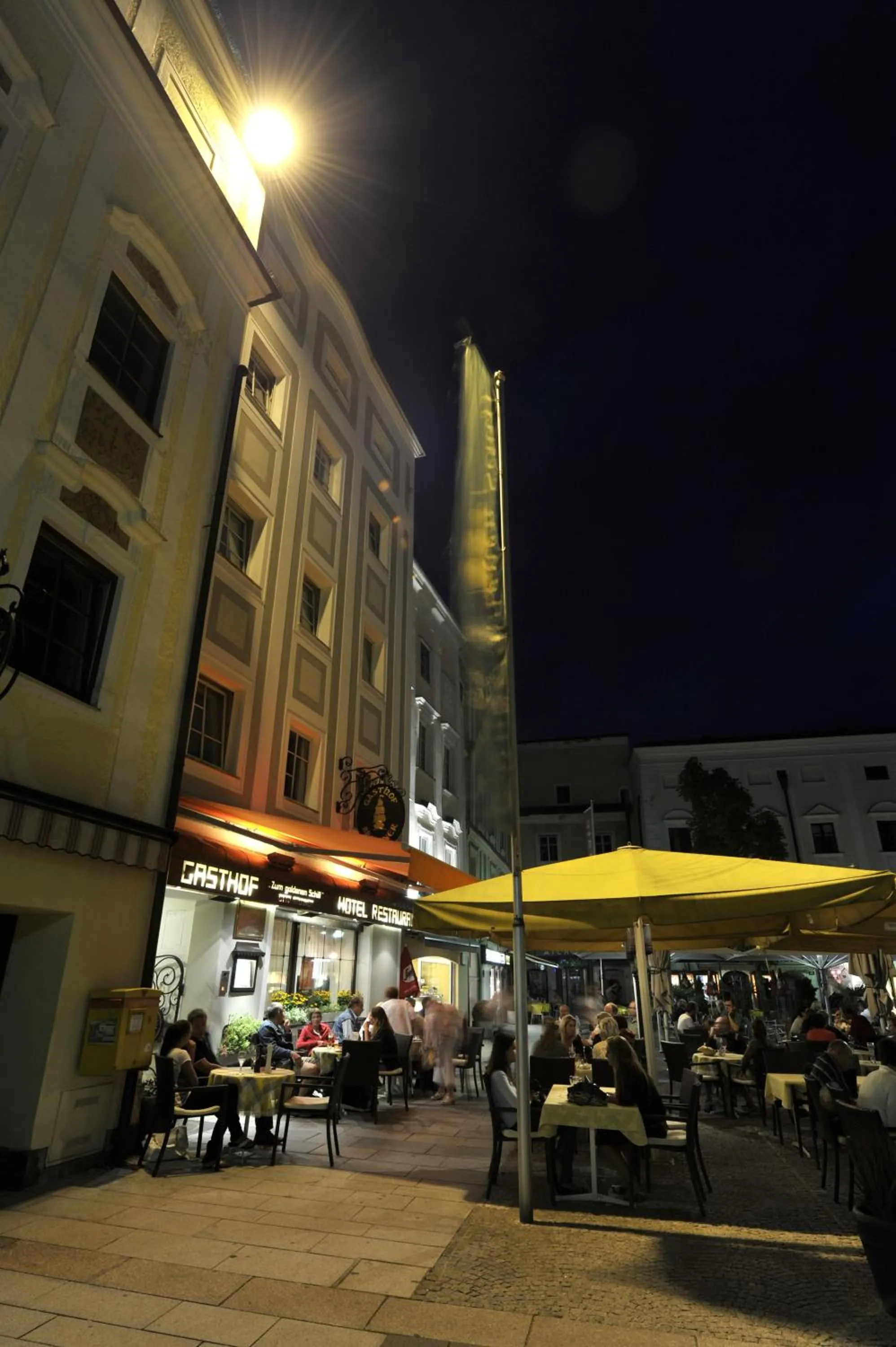 Appartement-Hotel GH Zum Goldenen Schiff