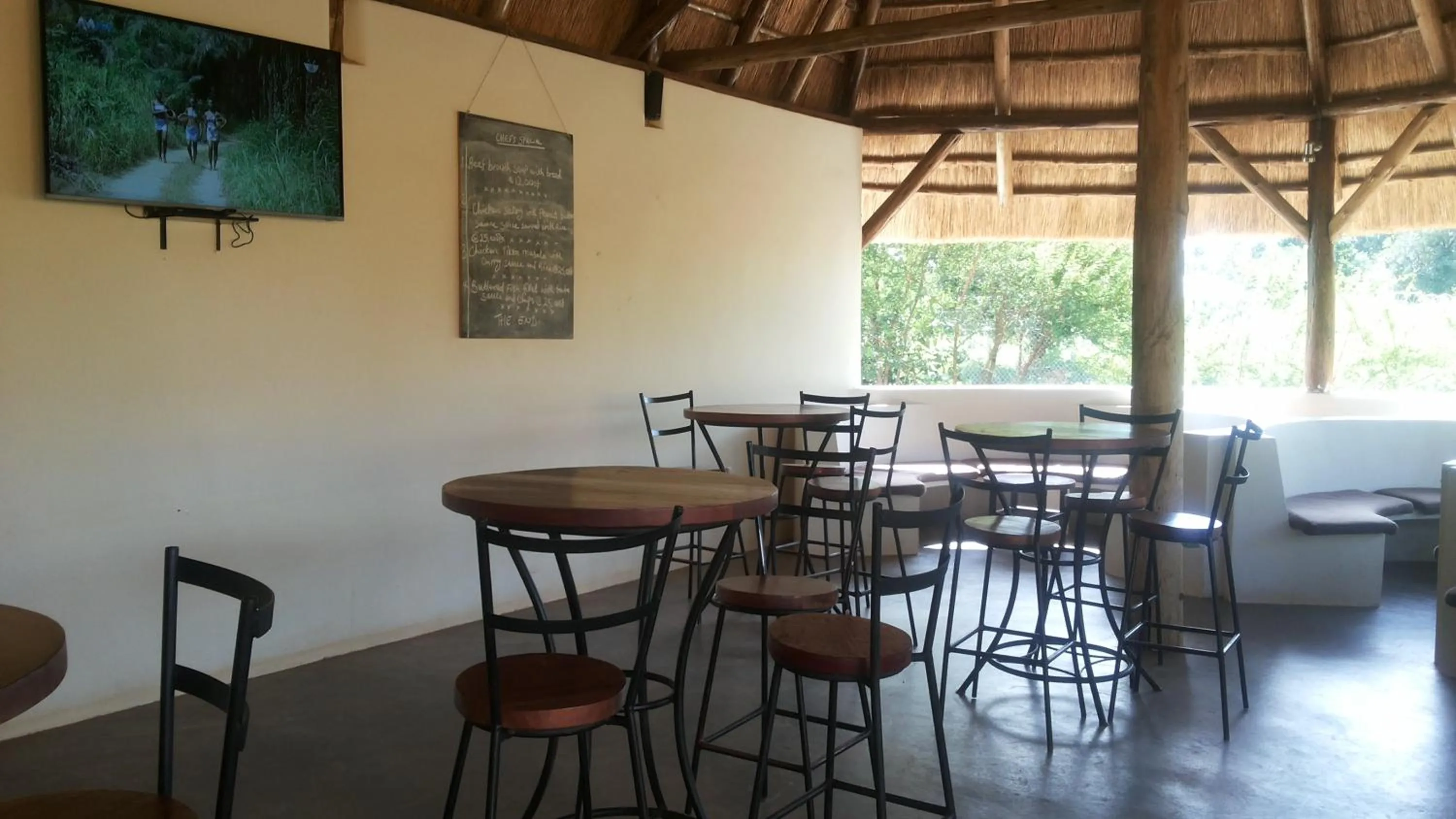 Restaurant/places to eat in Terrain Hotel