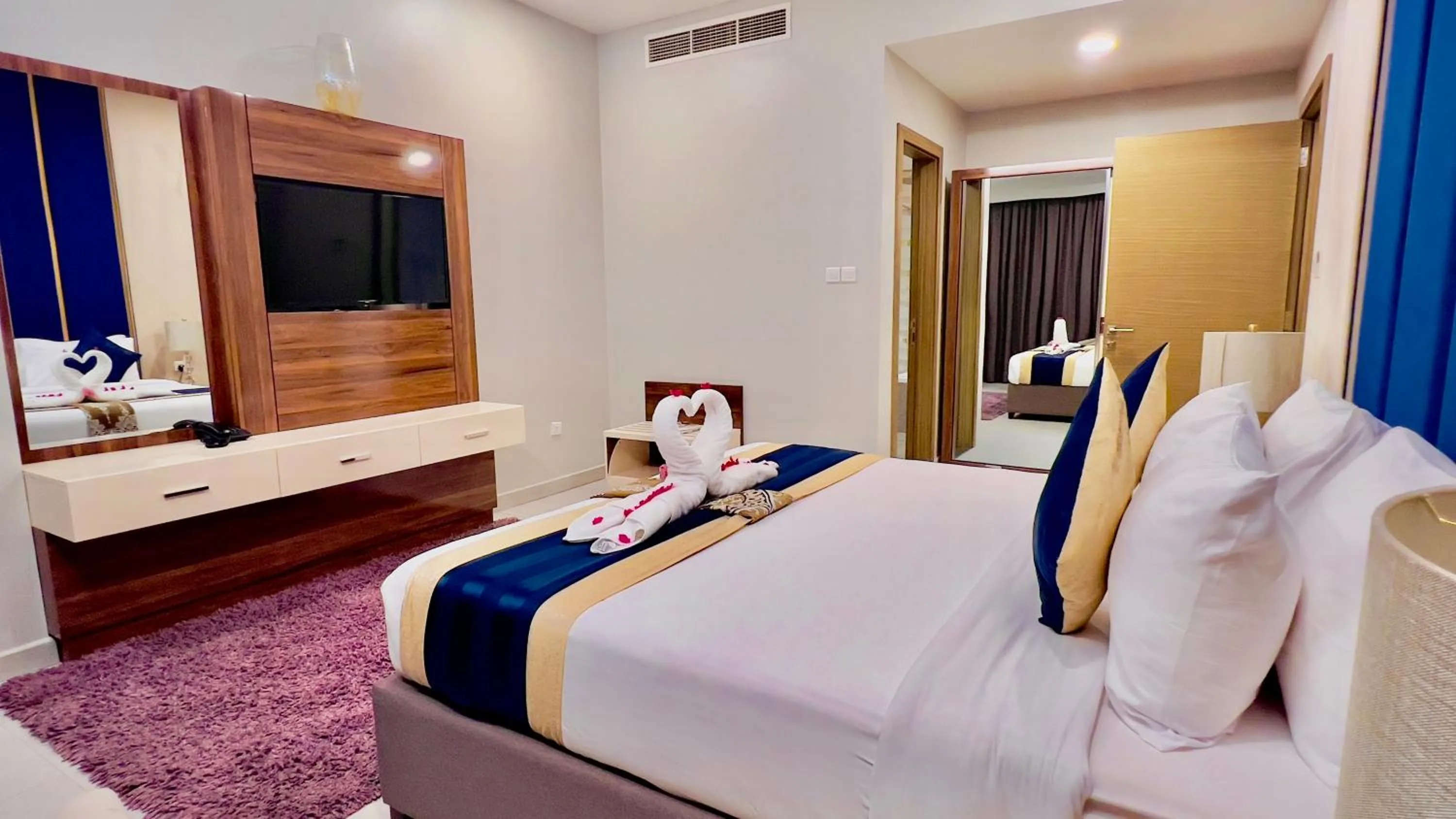 Photo of the whole room, Bed in BW Suites & Spa