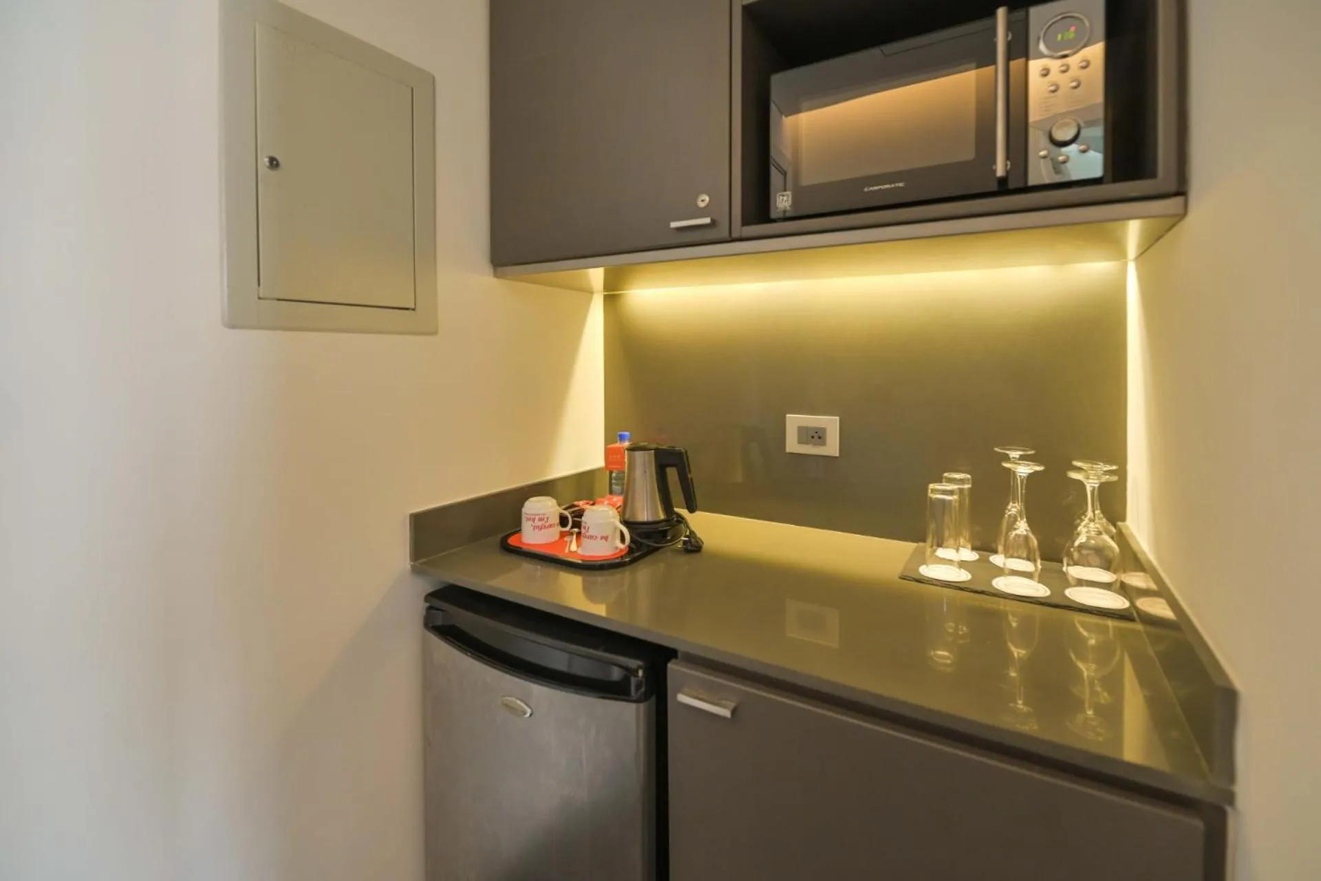 Kitchen or kitchenette in The Smallville Hotel