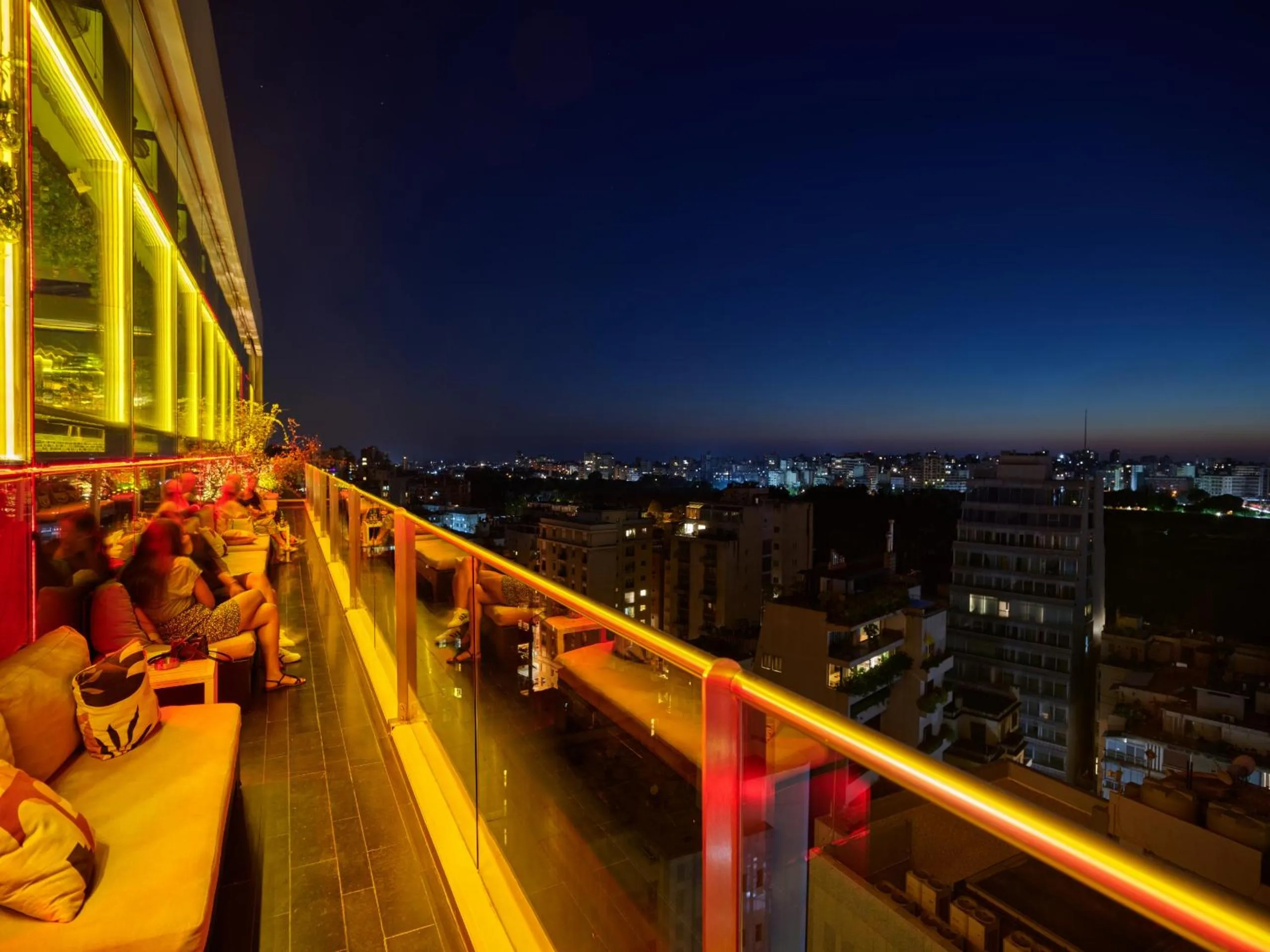 Restaurant/places to eat in The Smallville Hotel