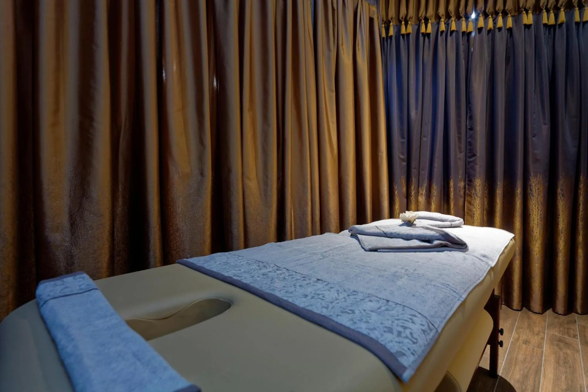 Massage, Bed in Elena Hotel and Wellness - All Inclusive