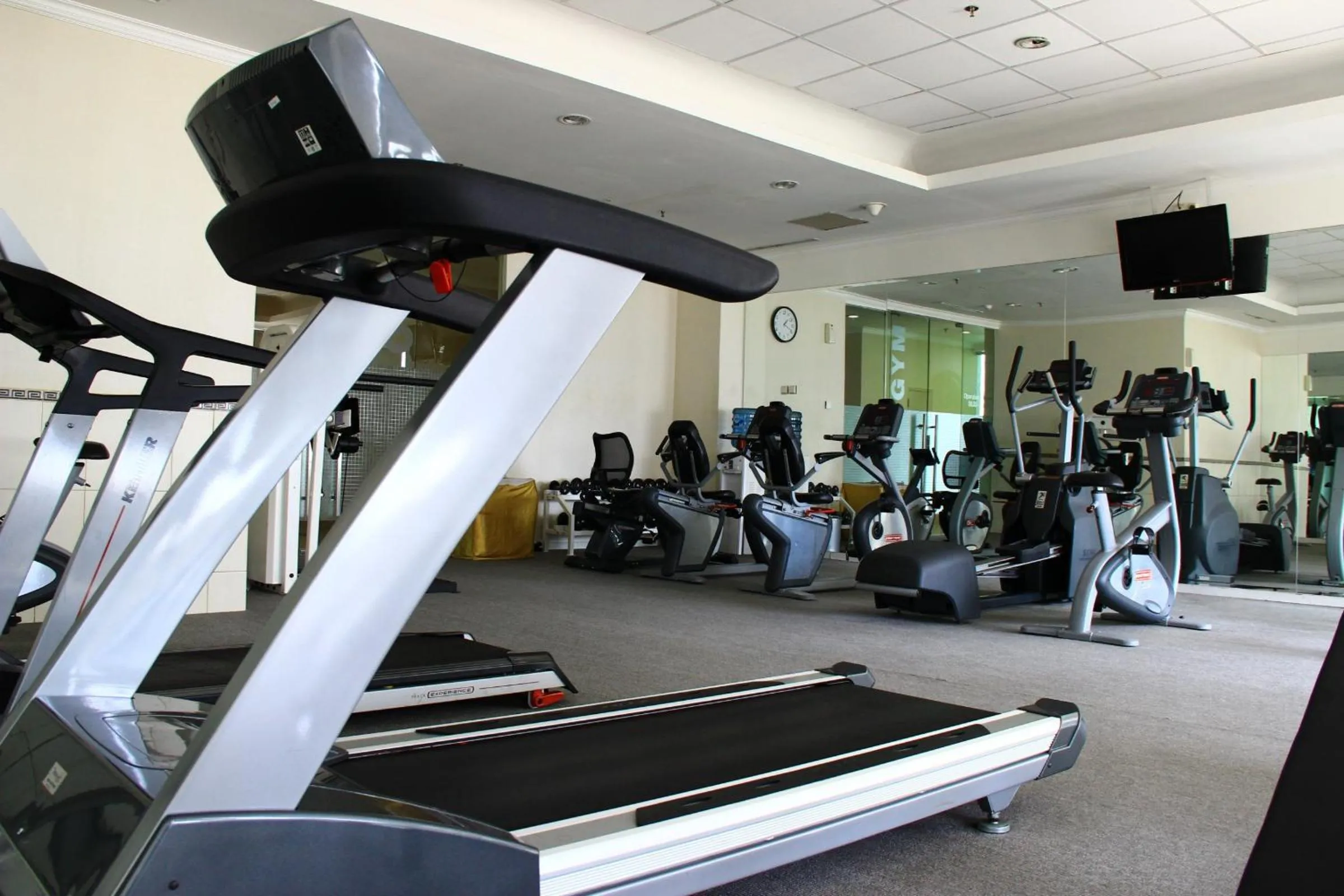 Fitness centre/facilities in The Bellezza Suites by Nemuru