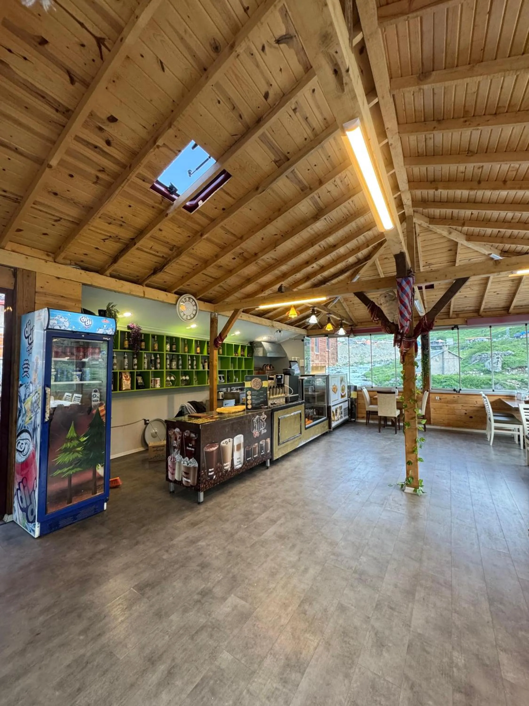 Yedigoller Hotel & Restaurant