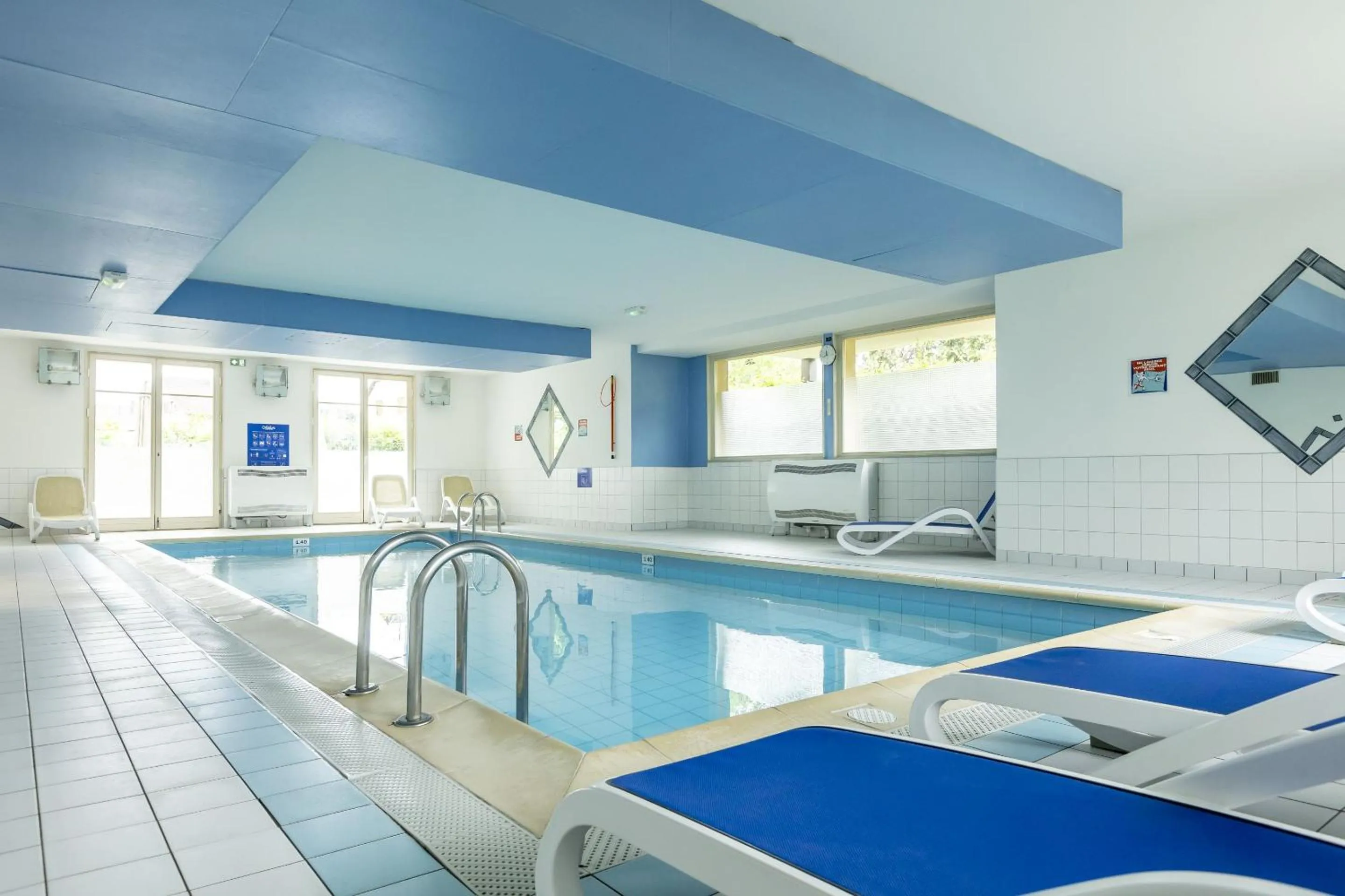 Swimming pool in Résidence Odalys Le Domaine des Rois