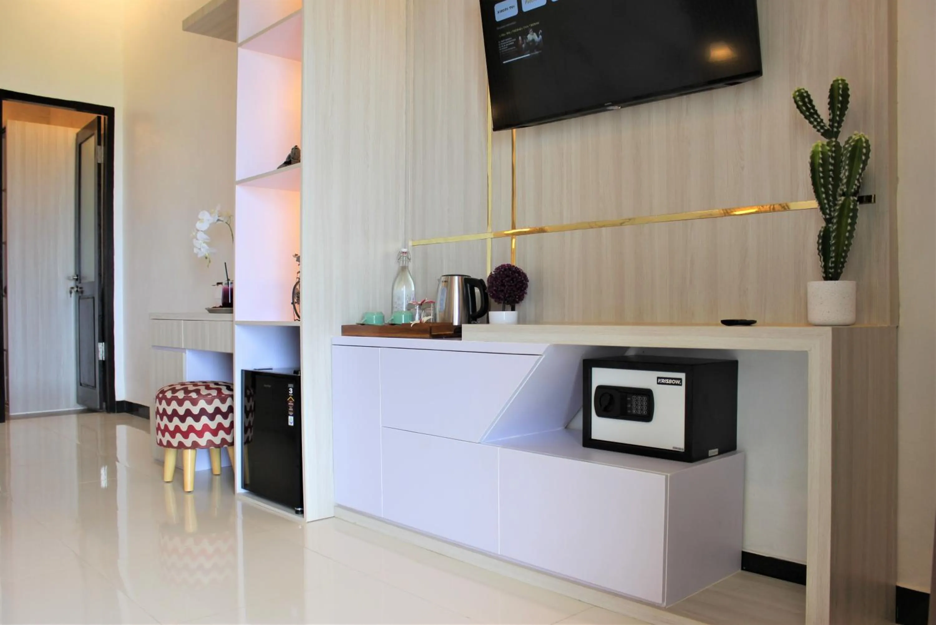 TV and multimedia in Reynten Hill