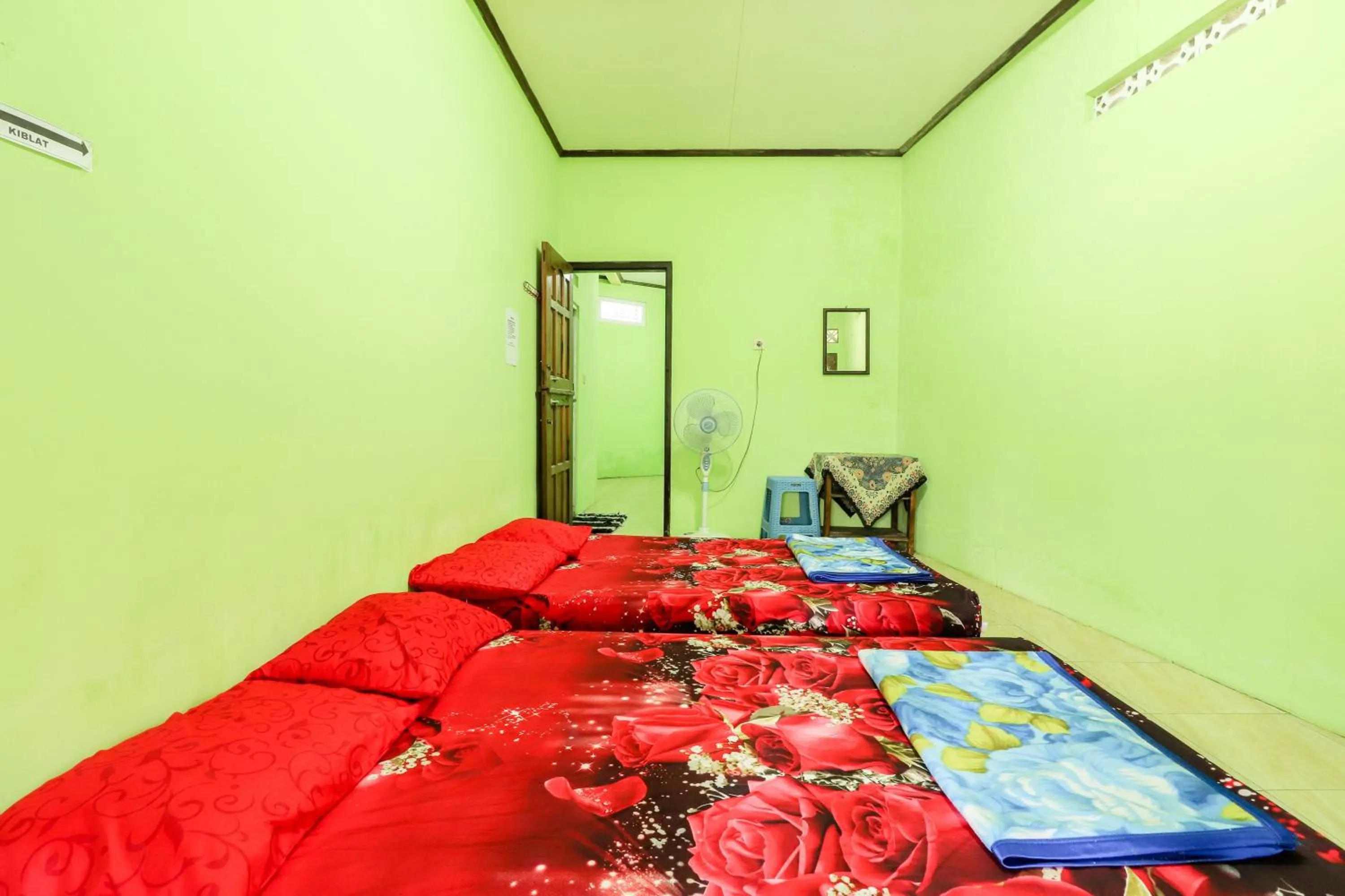 Photo of the whole room in Penginapan Roro Mendut Syariah