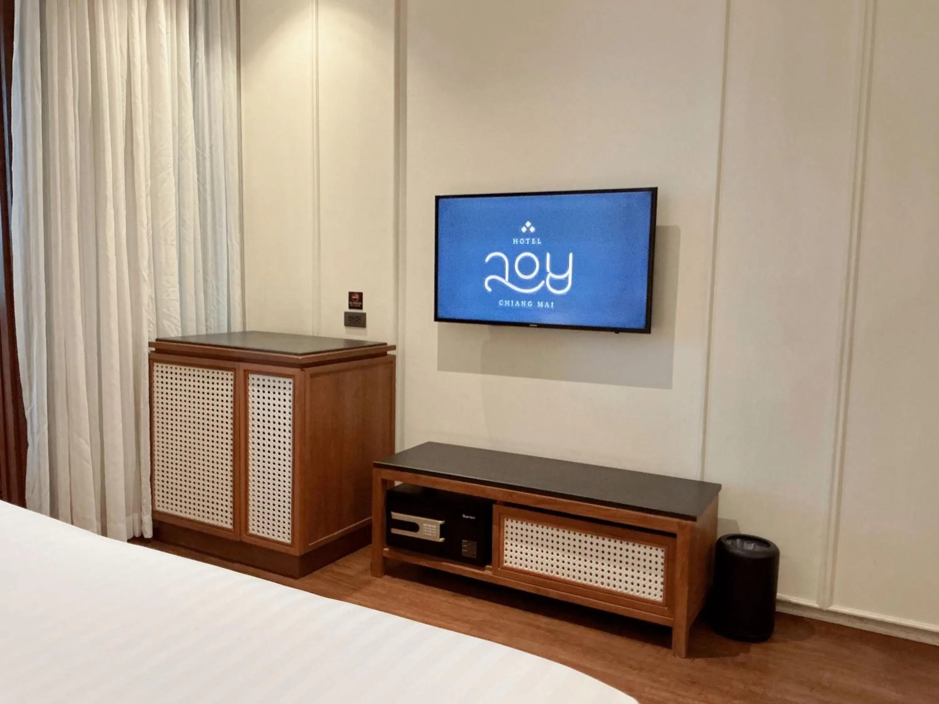 Bedroom, Bed in Hotel Loy Chiang Mai