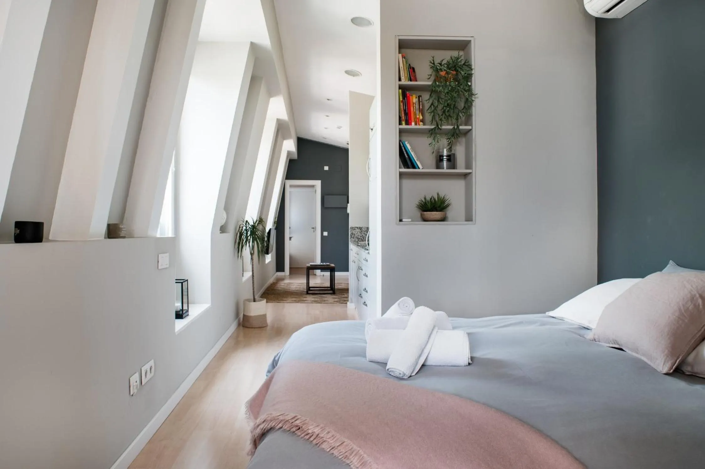 Photo of the whole room, Bed in El Alma de las Ramblas