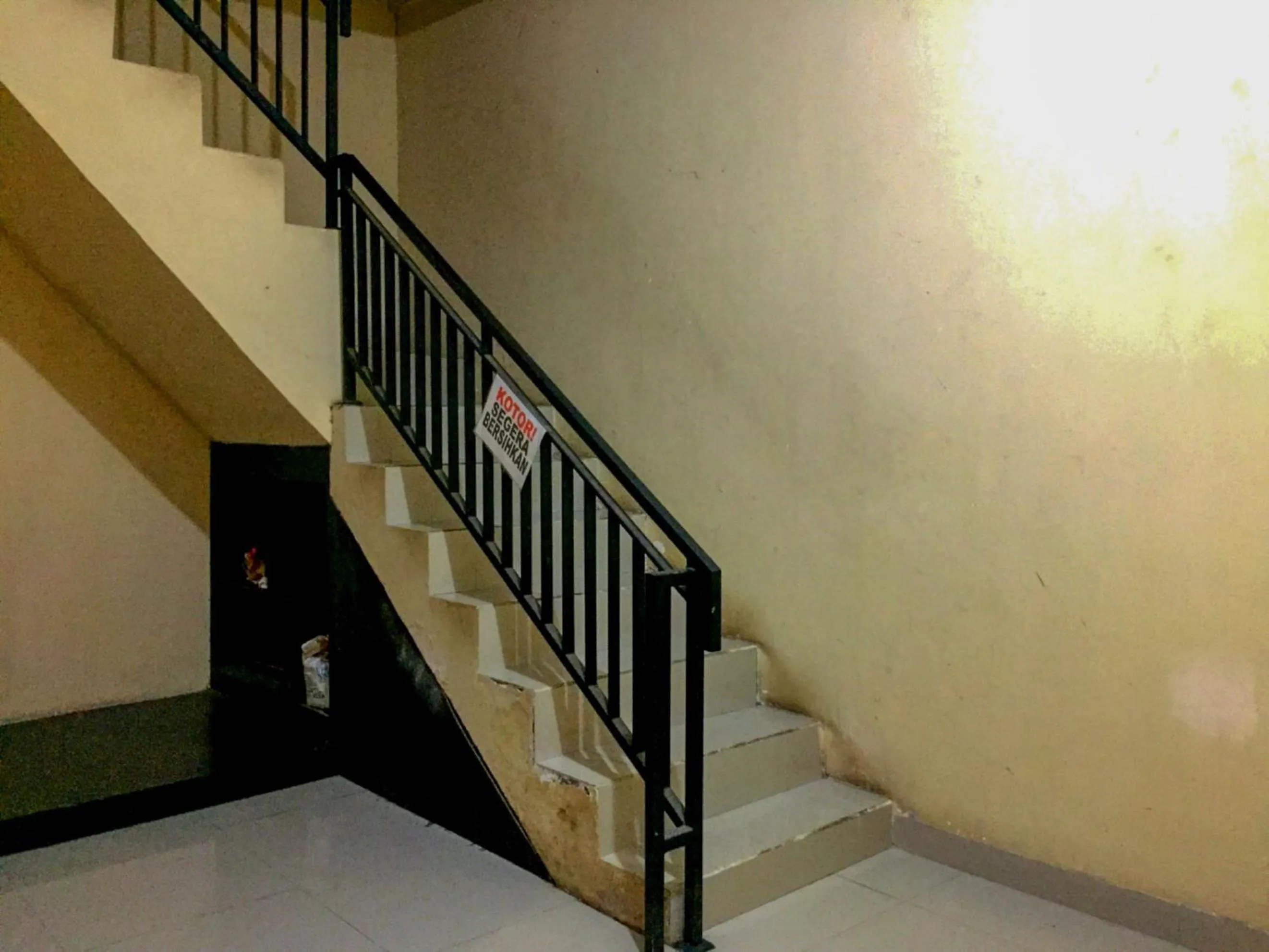 Grand Azizah Makassar RedPartner