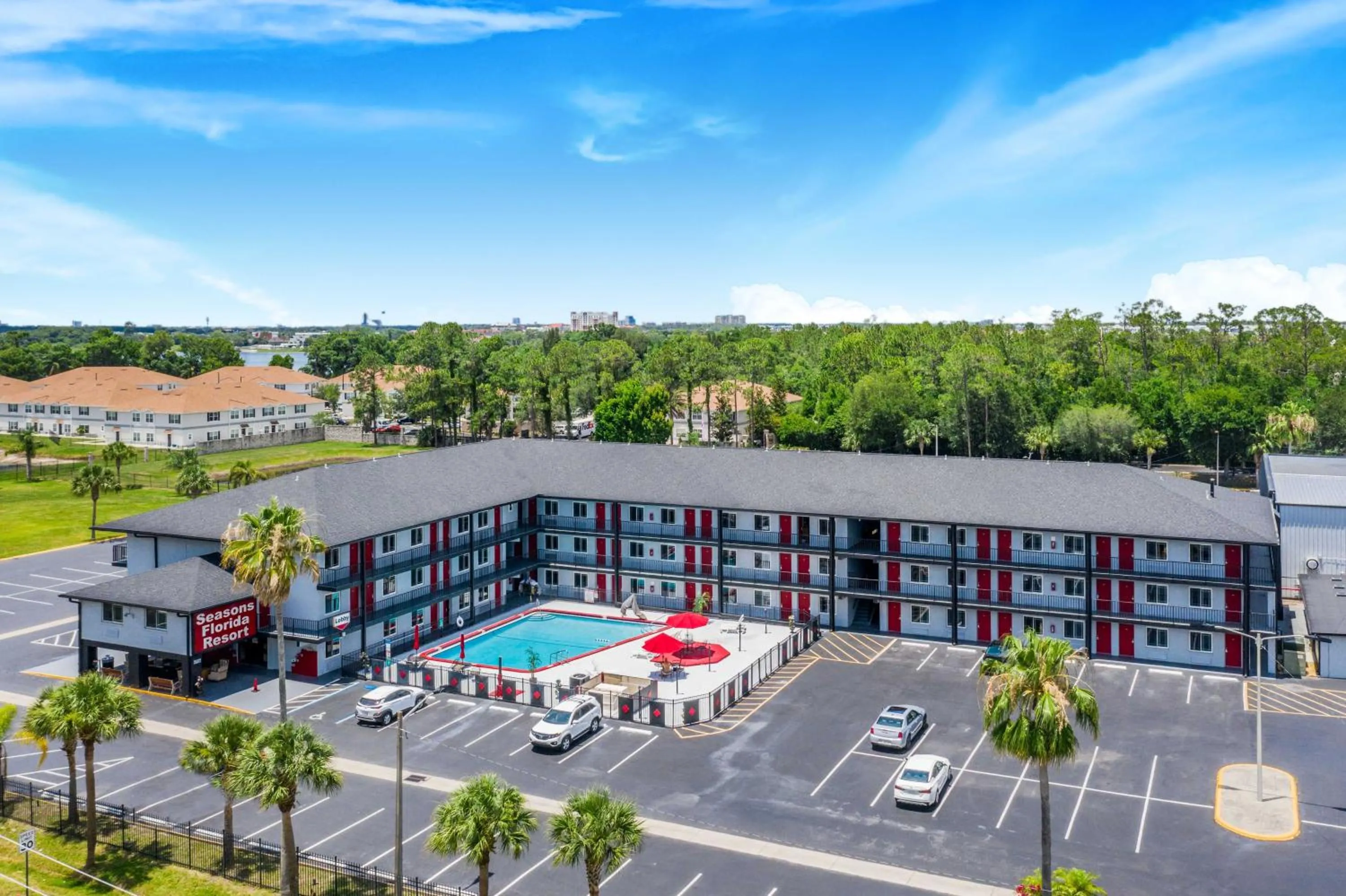 Property building in Seasons Florida Resort