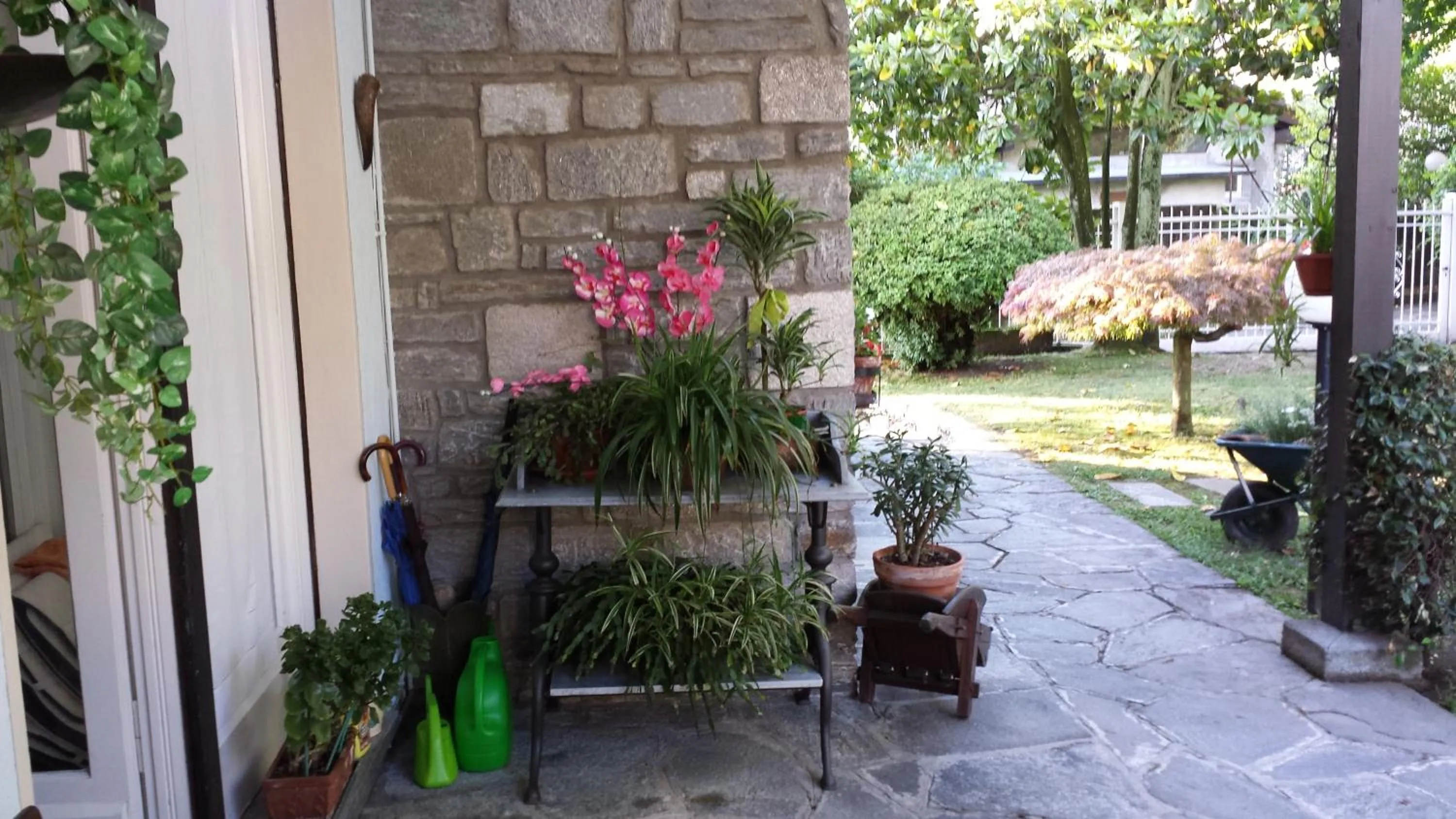 Garden in Bed & Breakfast Gli Oleandri