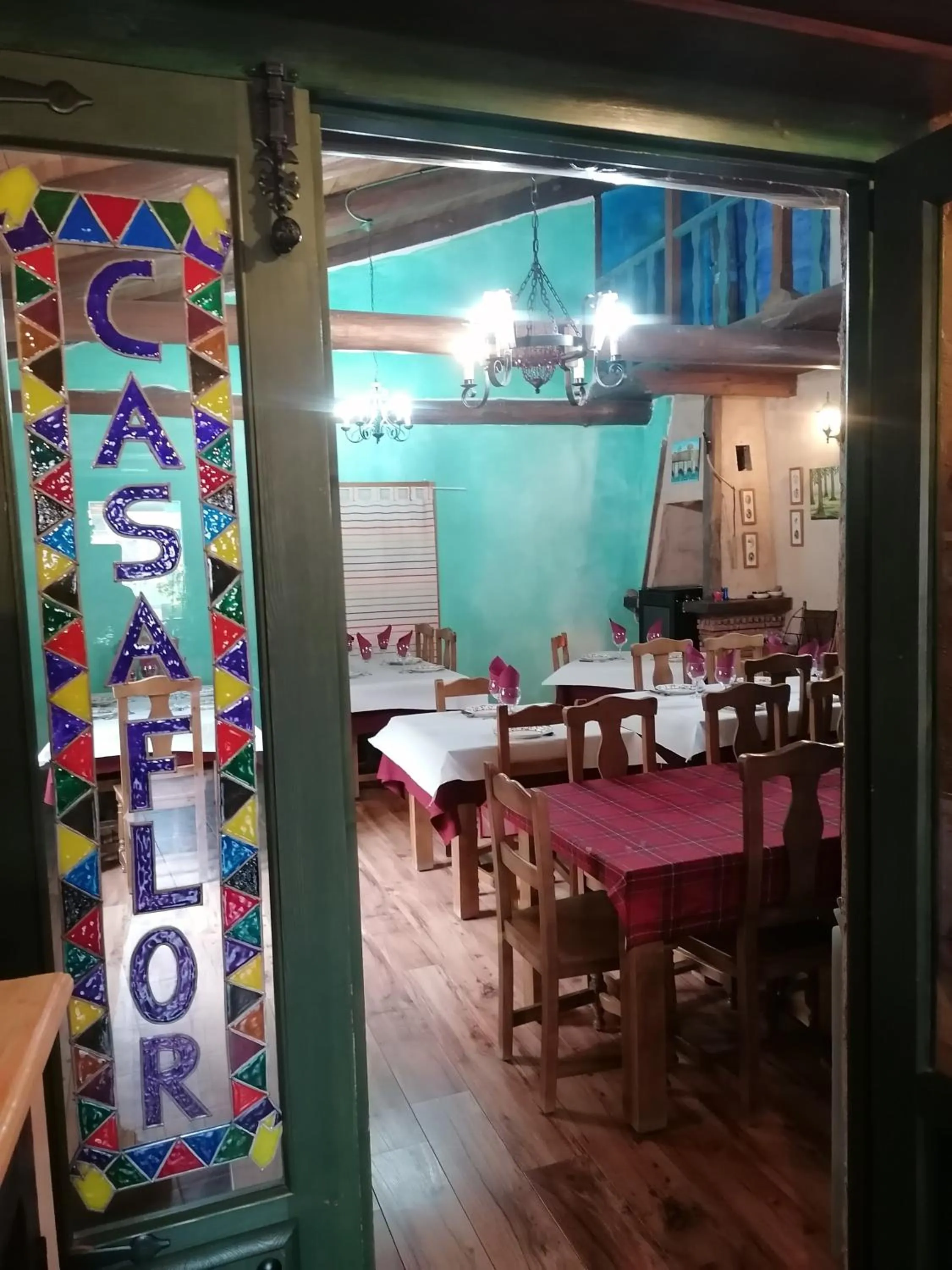 Restaurant/places to eat in Hostería Casa Flor