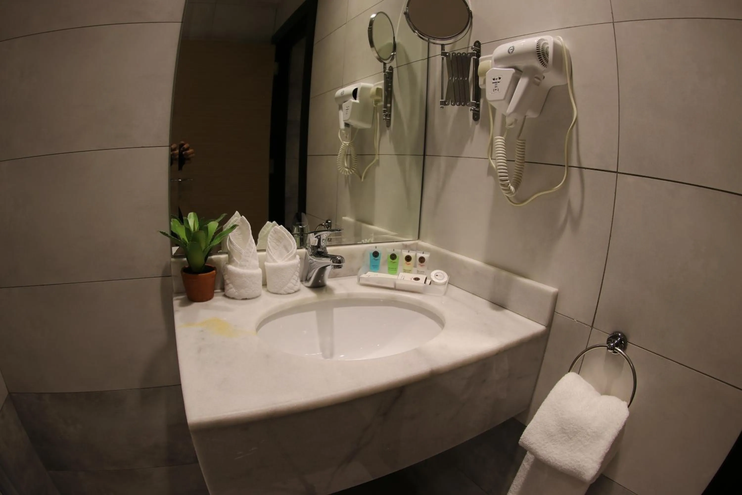 Bathroom in Touq Al Balad Hotel