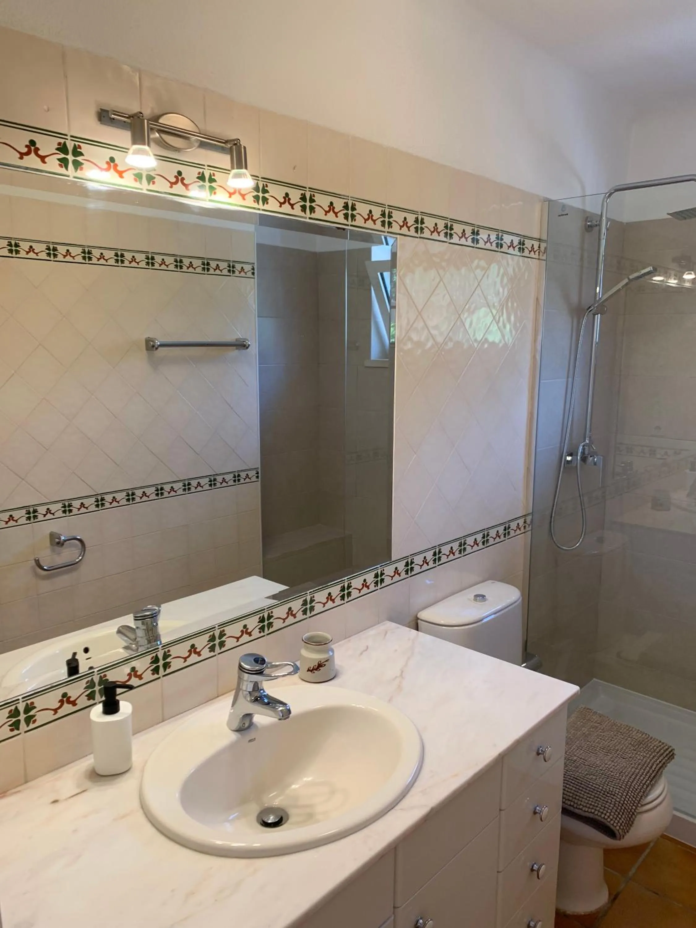 Shower in Casa da Montanha