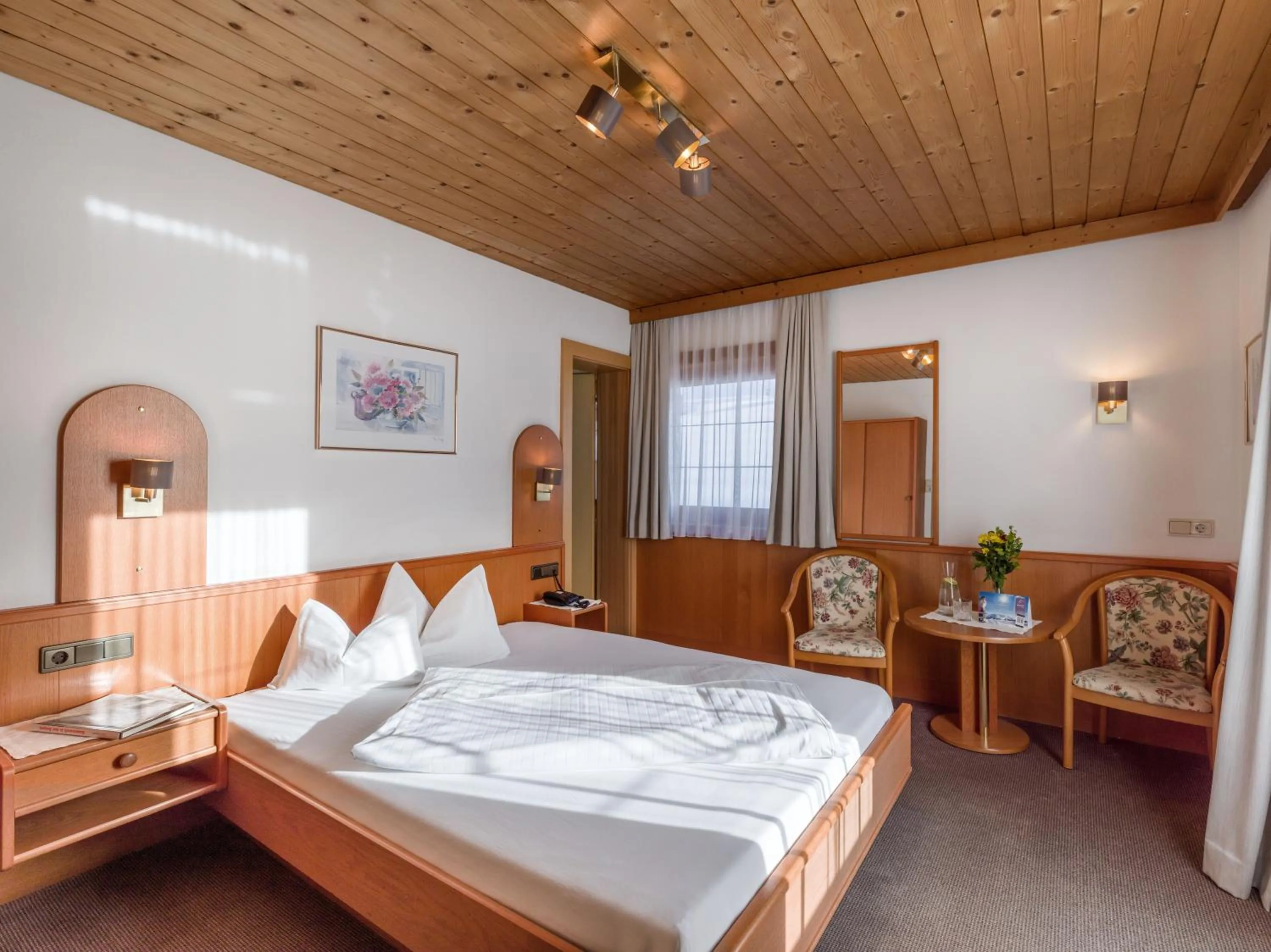 Photo of the whole room, Bed in Hotel Kössler