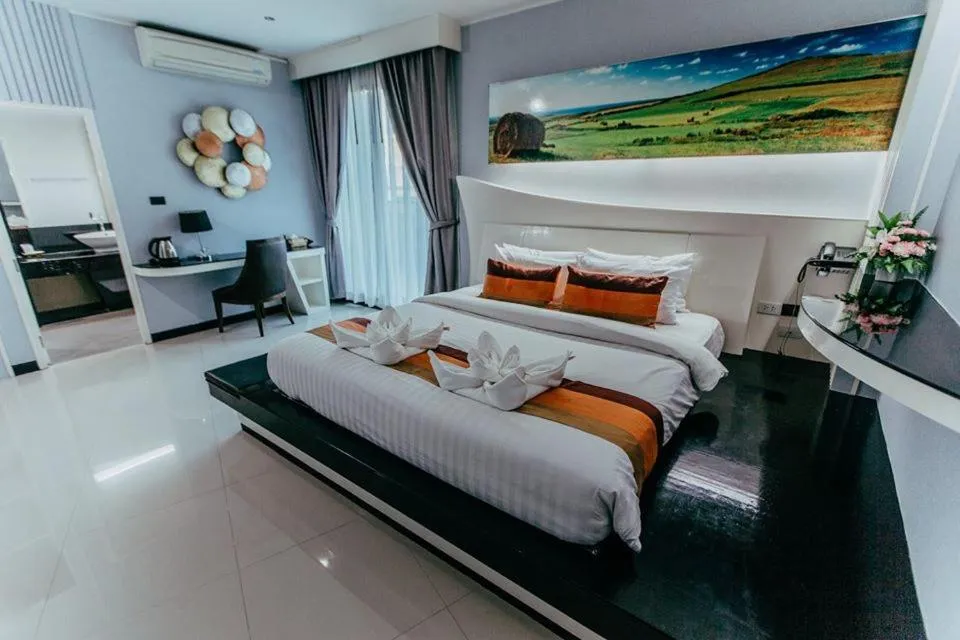 Bed in Mantra Varee Hotel