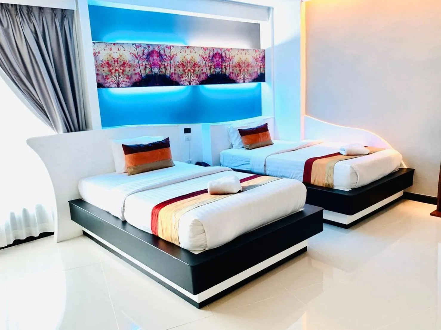 Bedroom, Bed in Mantra Varee Hotel
