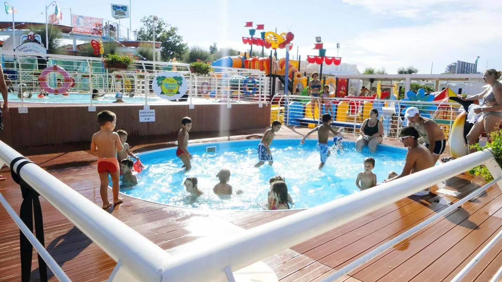 Swimming pool in Hotel San Marino