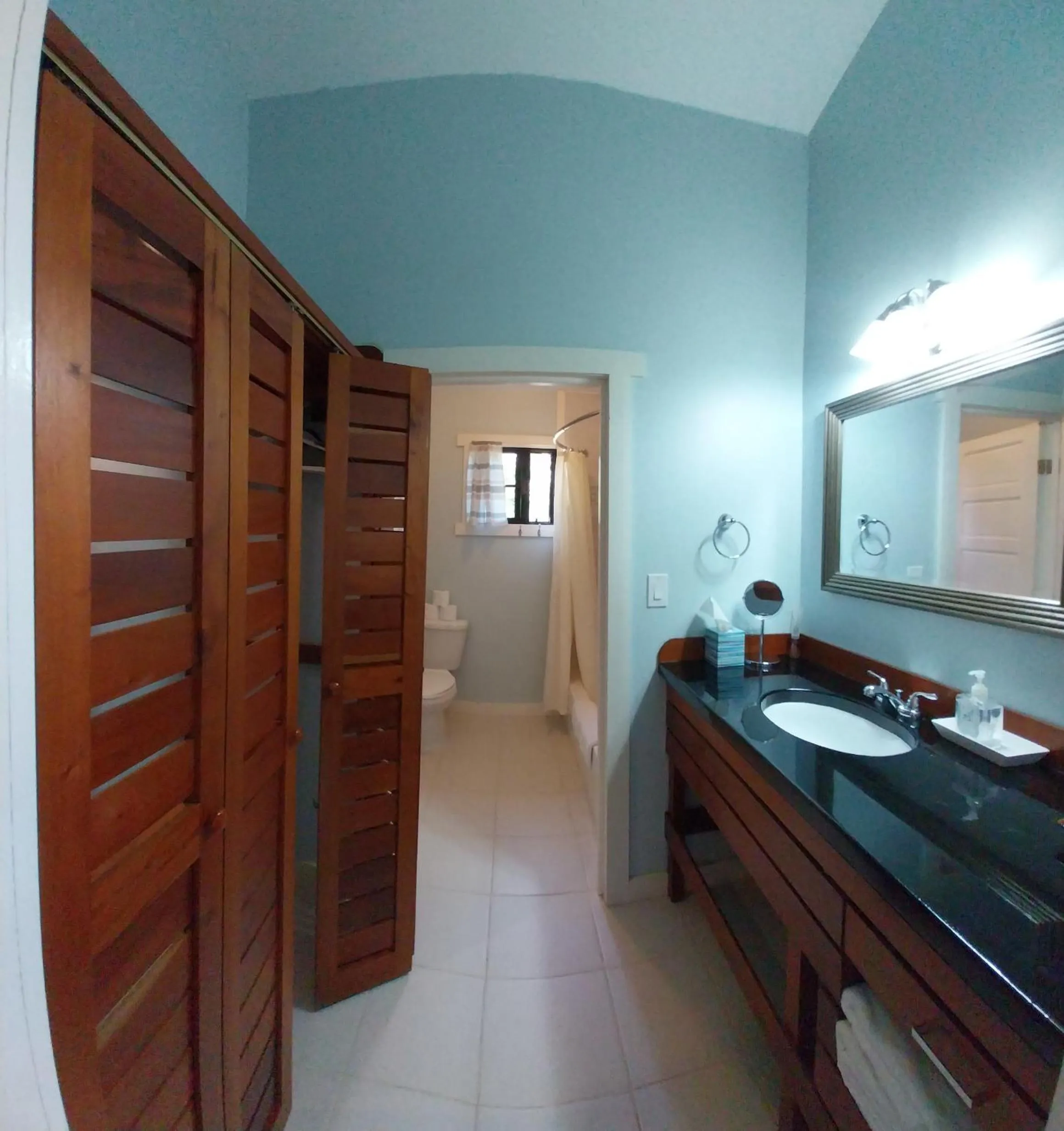 Bathroom in Santa Cruz Cabins