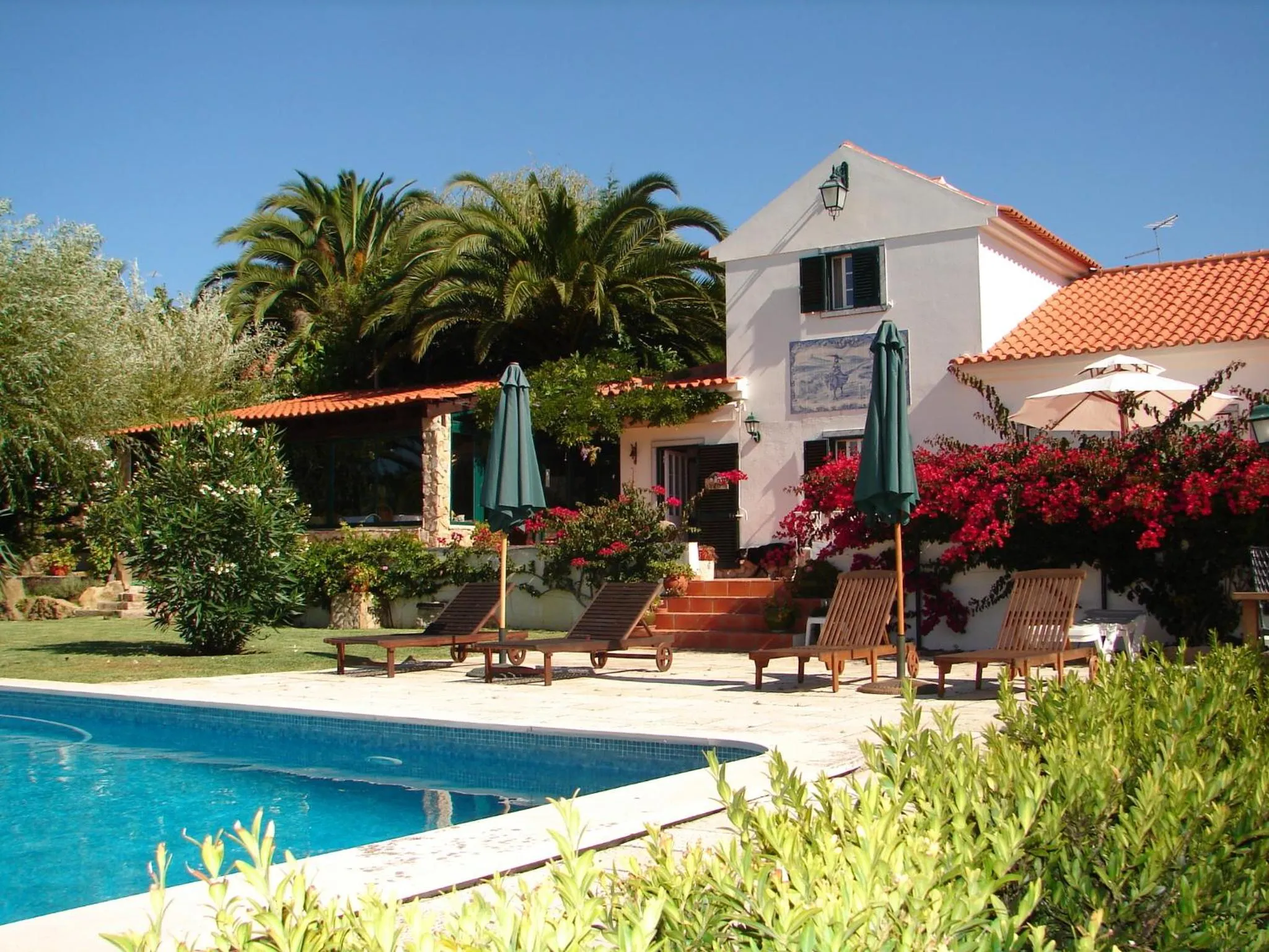 Facade/entrance in Quinta Verde Sintra - Casa de Campo