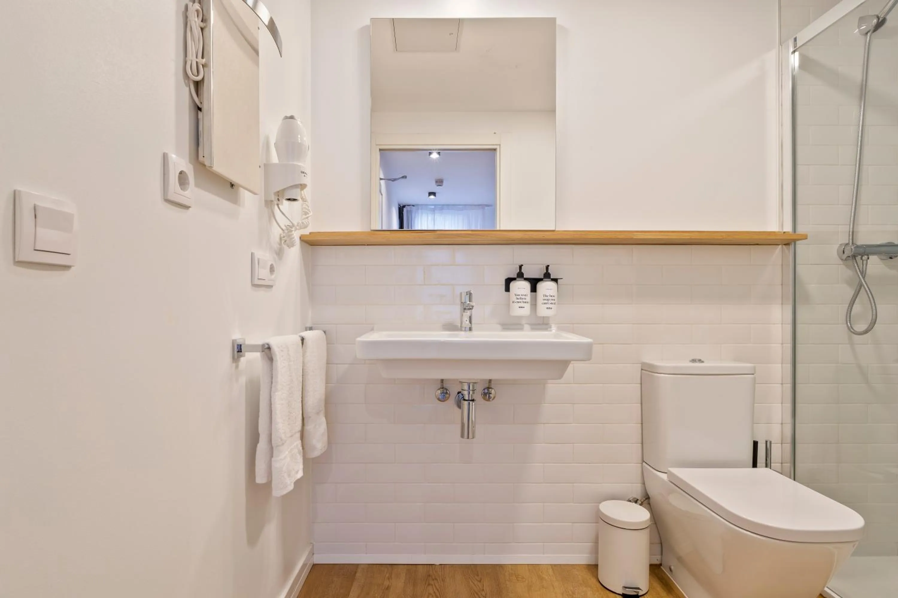 Shower in Uma Suites Ondarreta