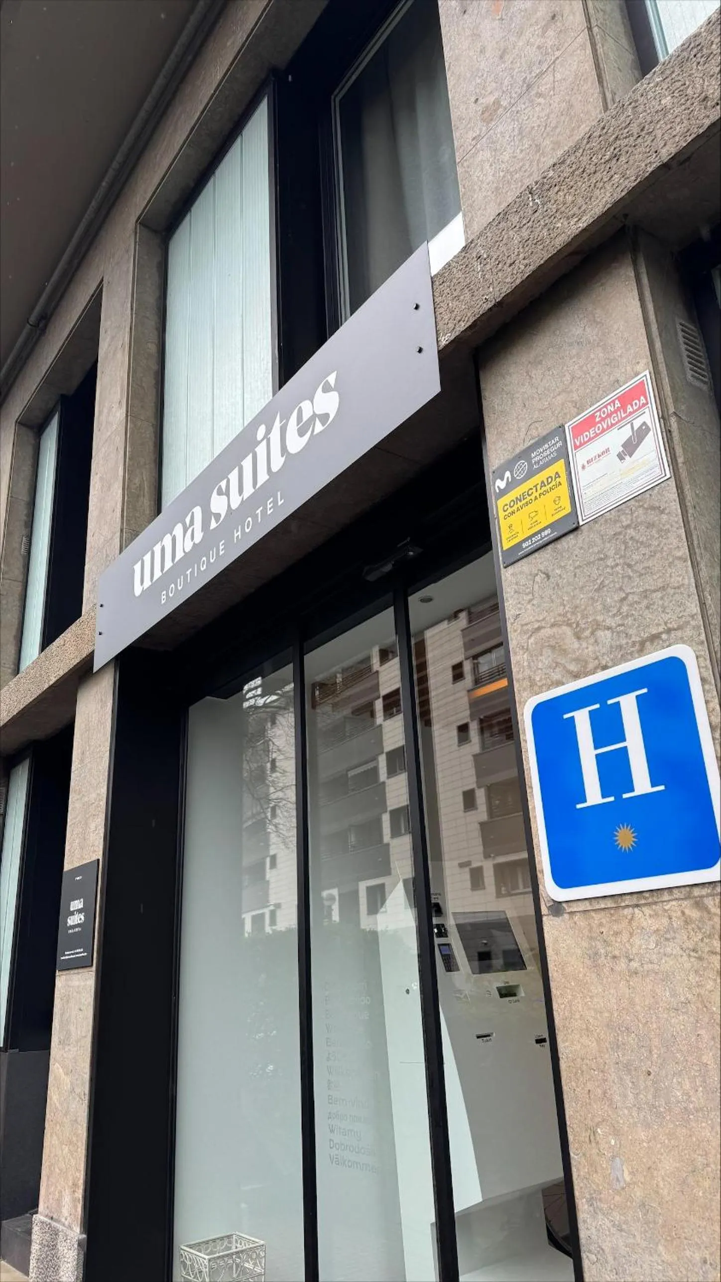 Facade/entrance in Uma Suites Ondarreta