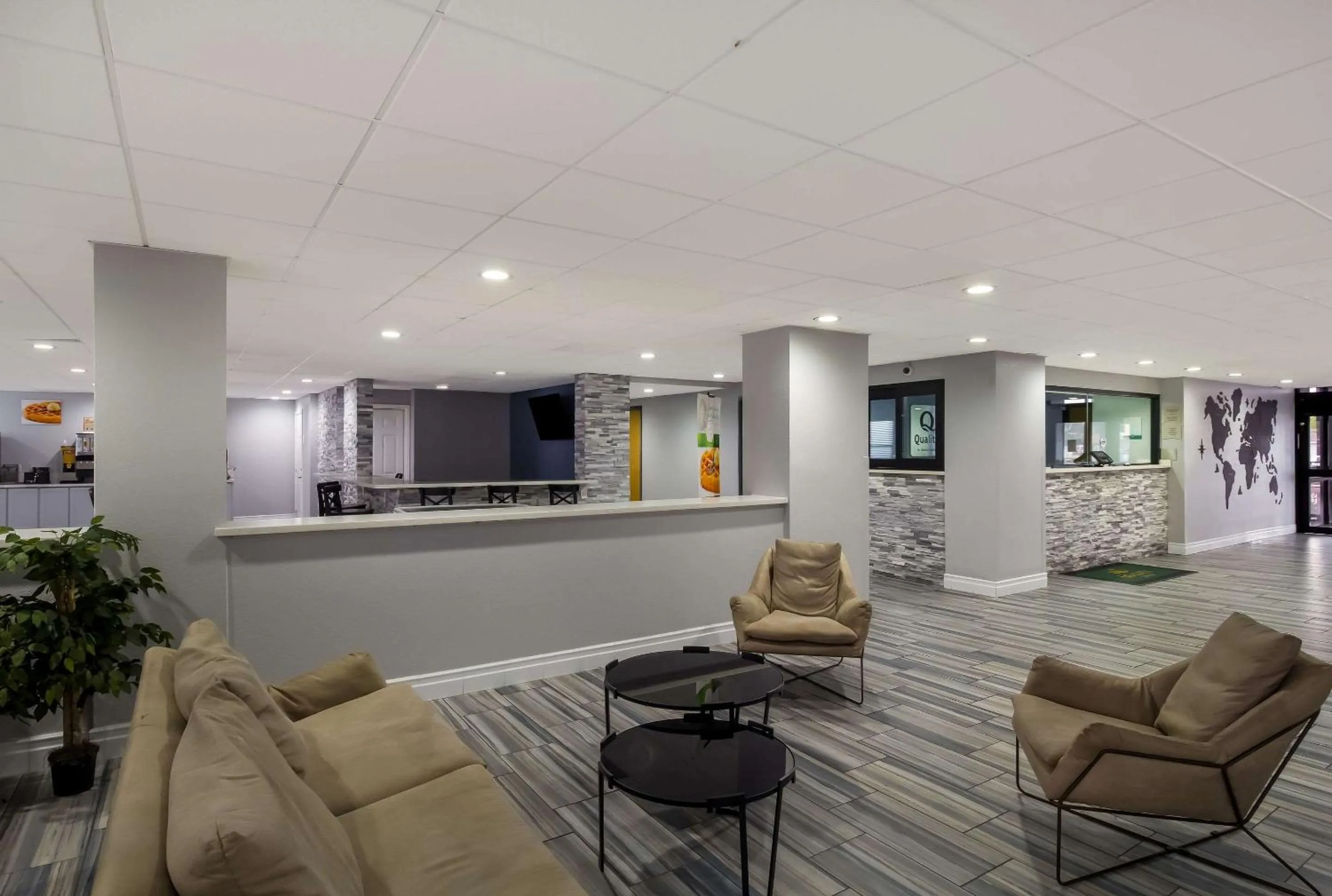 Lobby or reception in Quality Inn Houston East I-10
