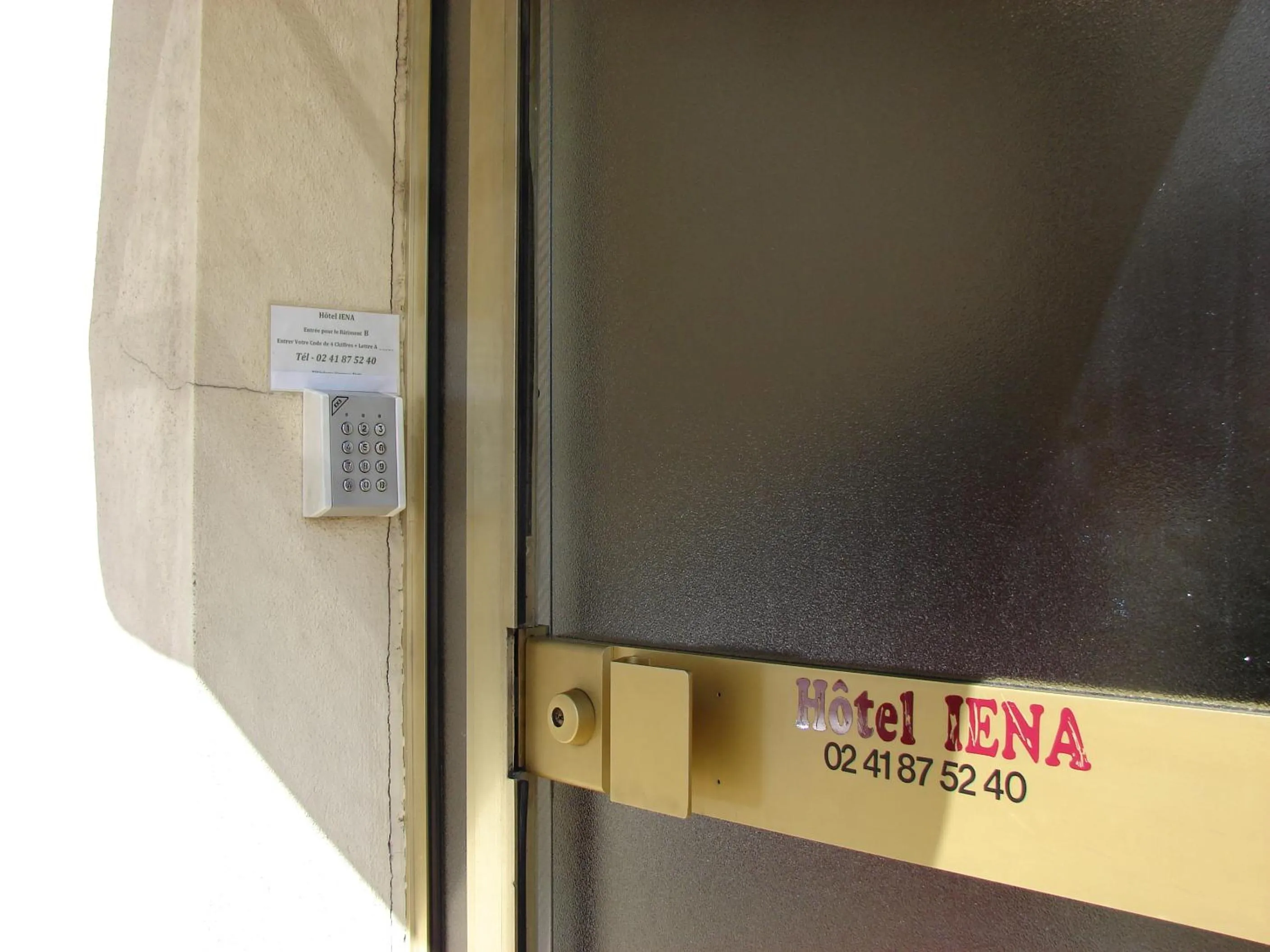 Facade/entrance in Hotel Iena