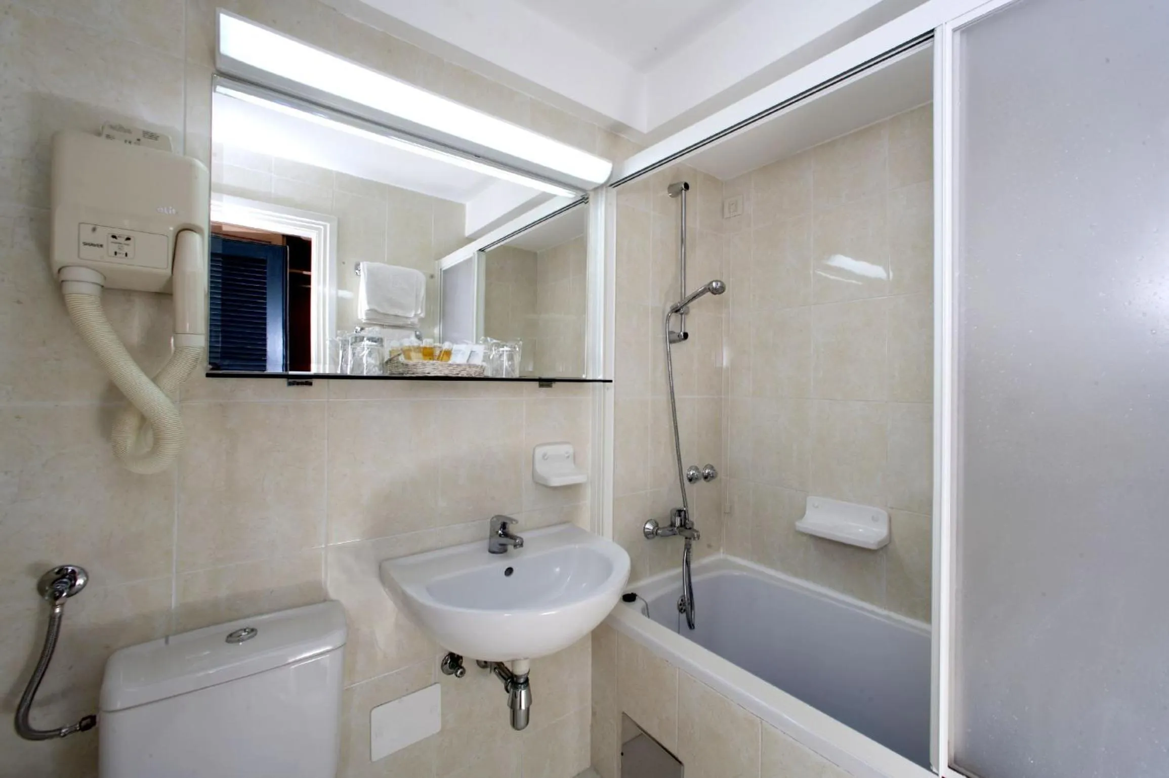 Bathroom in Apartments Bellevue Plava Laguna