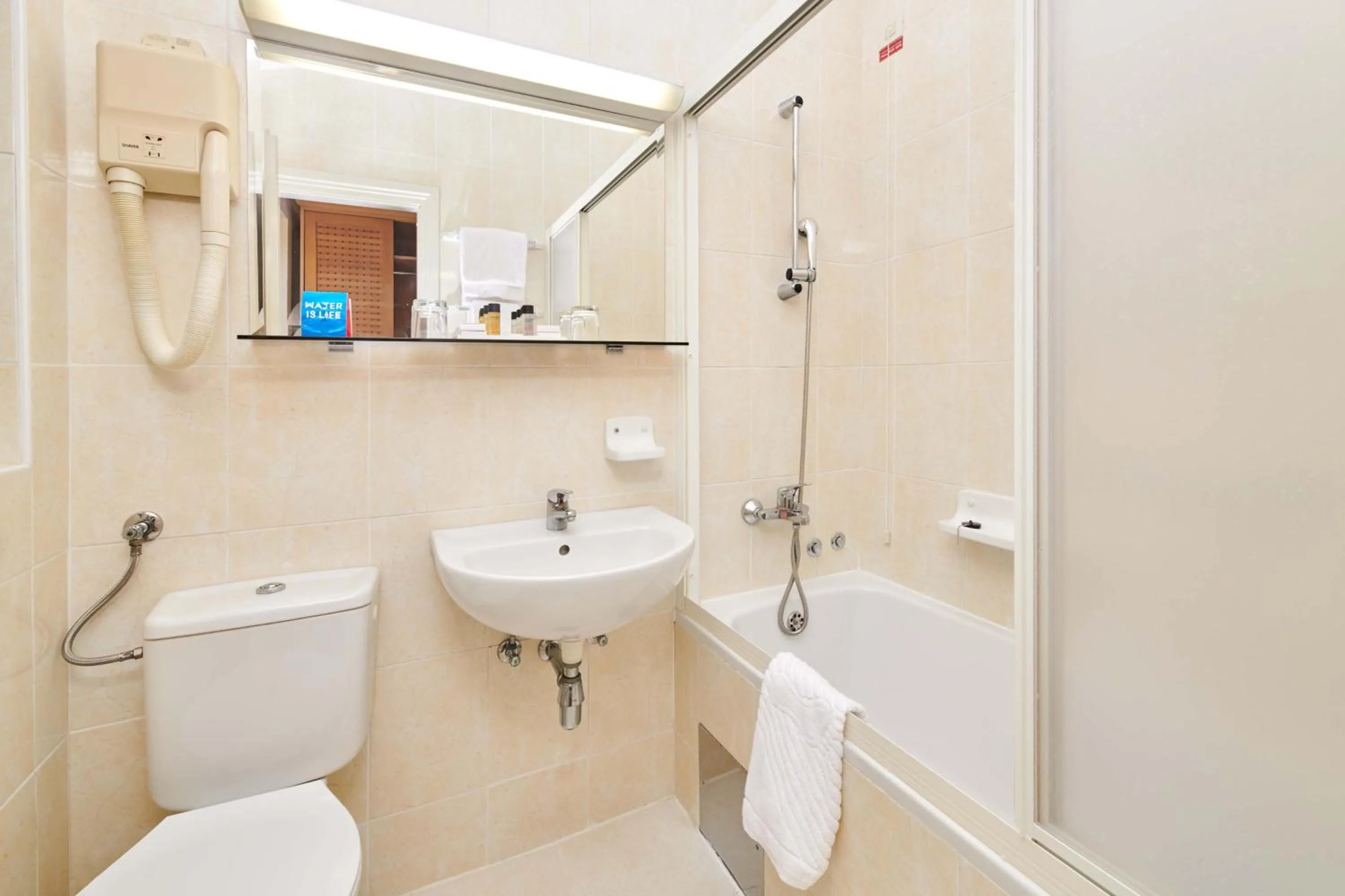 Bathroom in Apartments Bellevue Plava Laguna