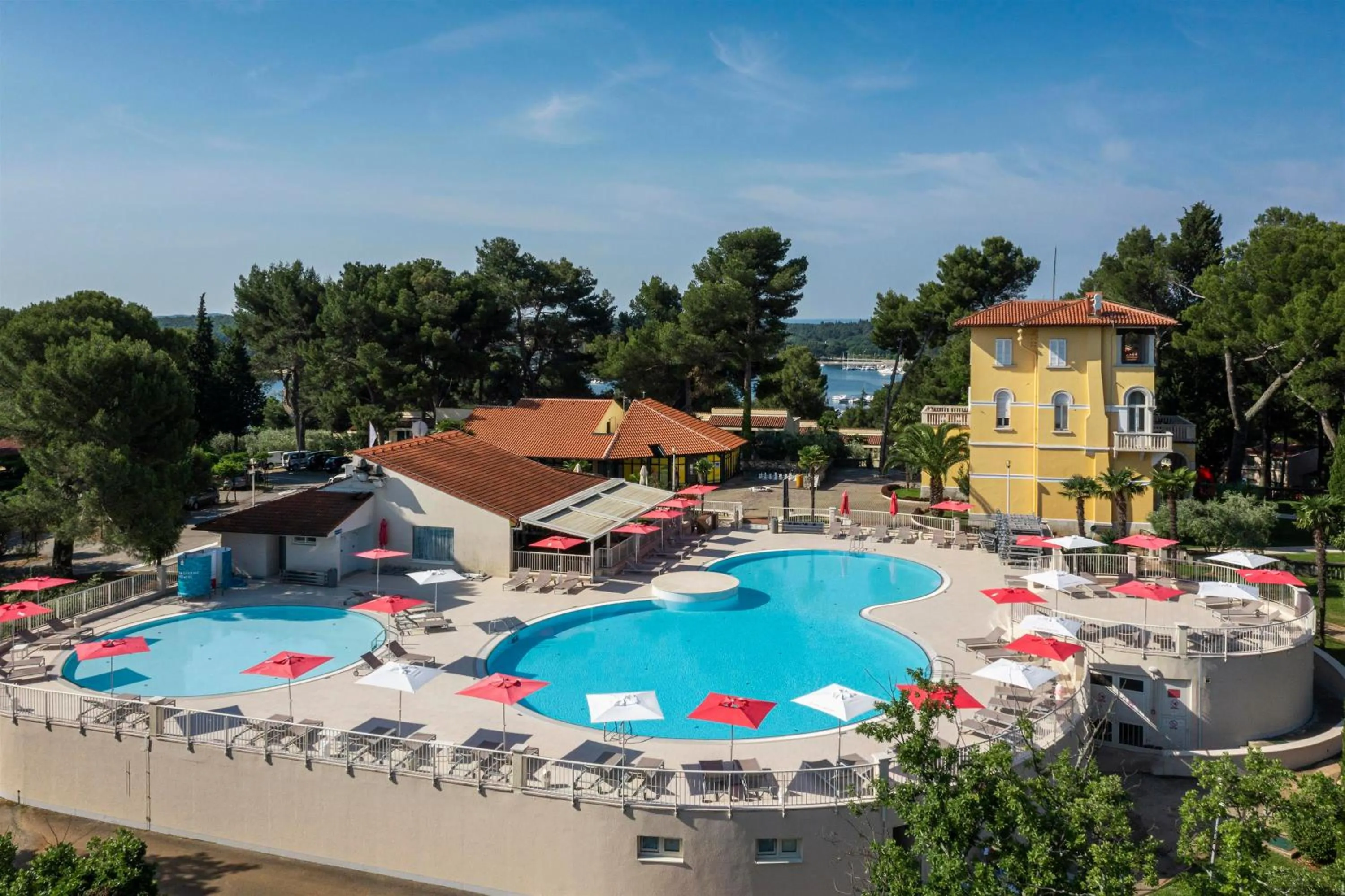 Swimming pool in Apartments Bellevue Plava Laguna