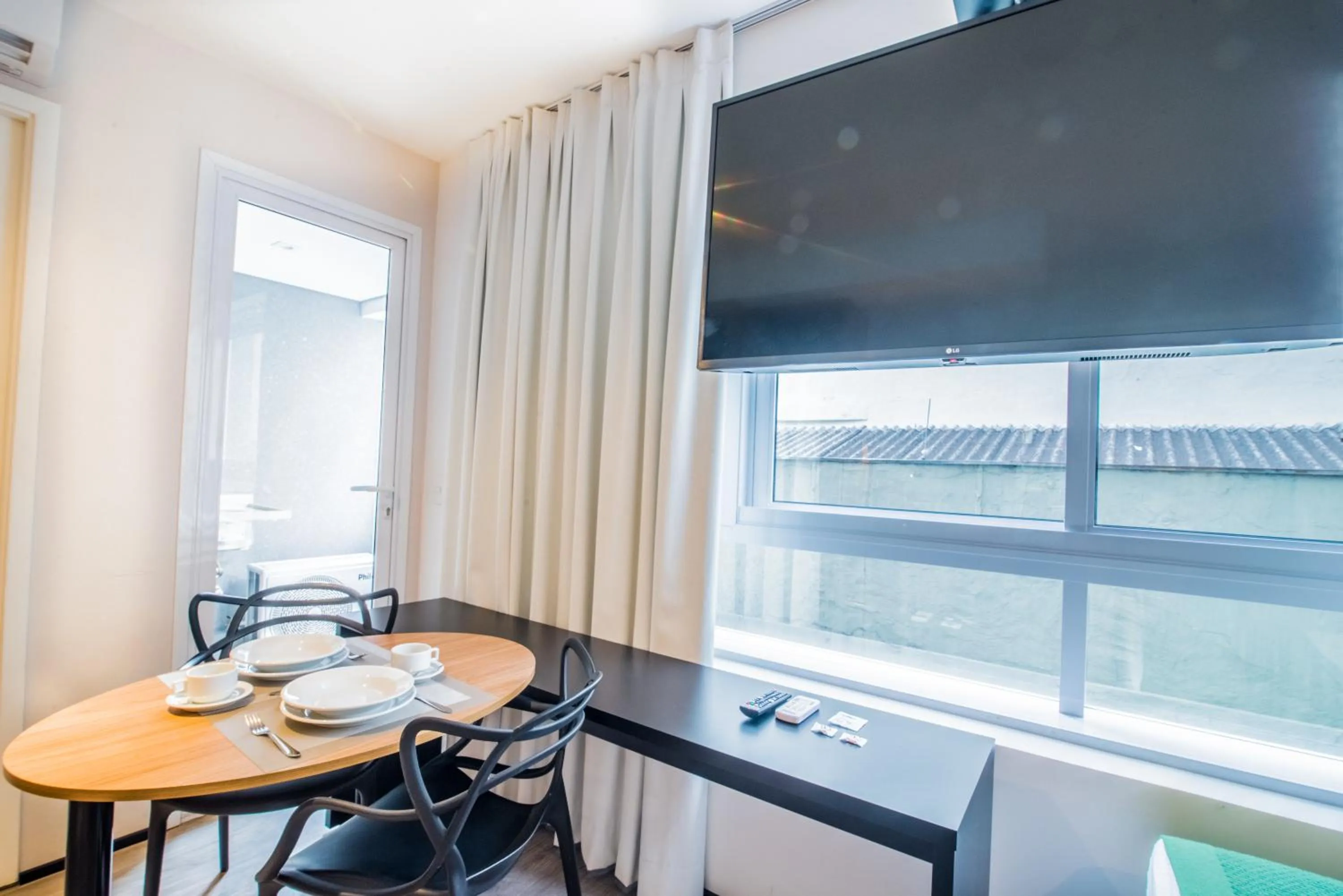 Dining area in 360 São Luis