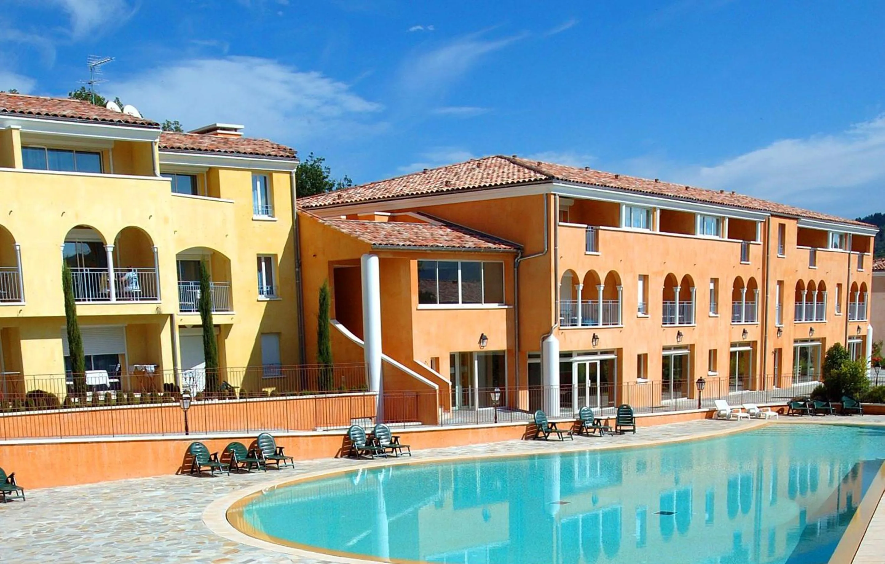 Swimming pool in Résidence Odalys La Licorne de Haute Provence