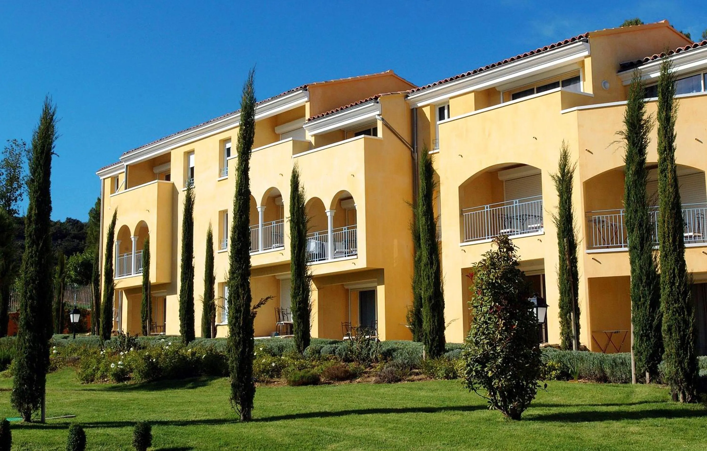 Garden view in Résidence Odalys La Licorne de Haute Provence