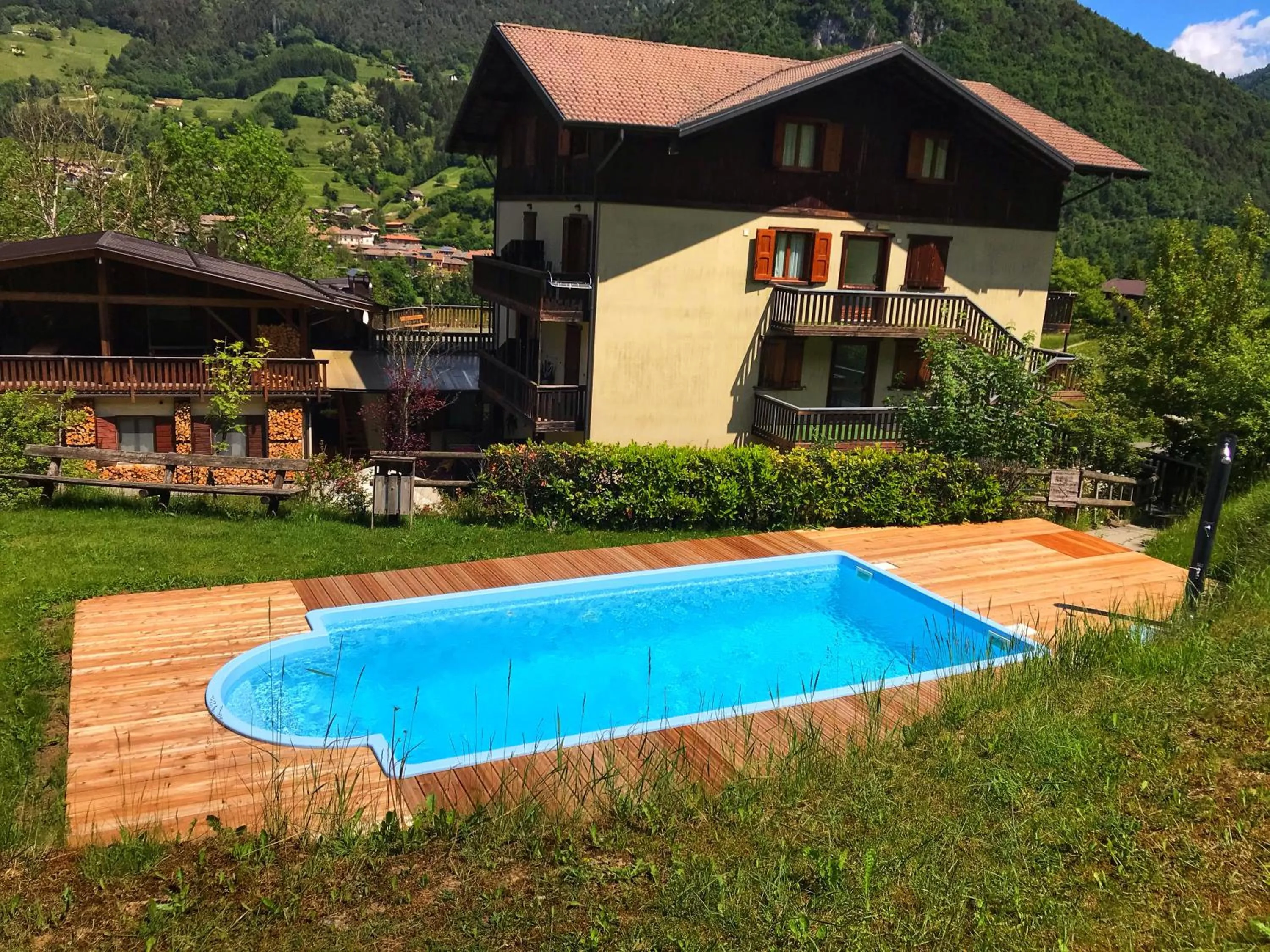 Swimming pool in Appartamenti Lembondel - Ledro