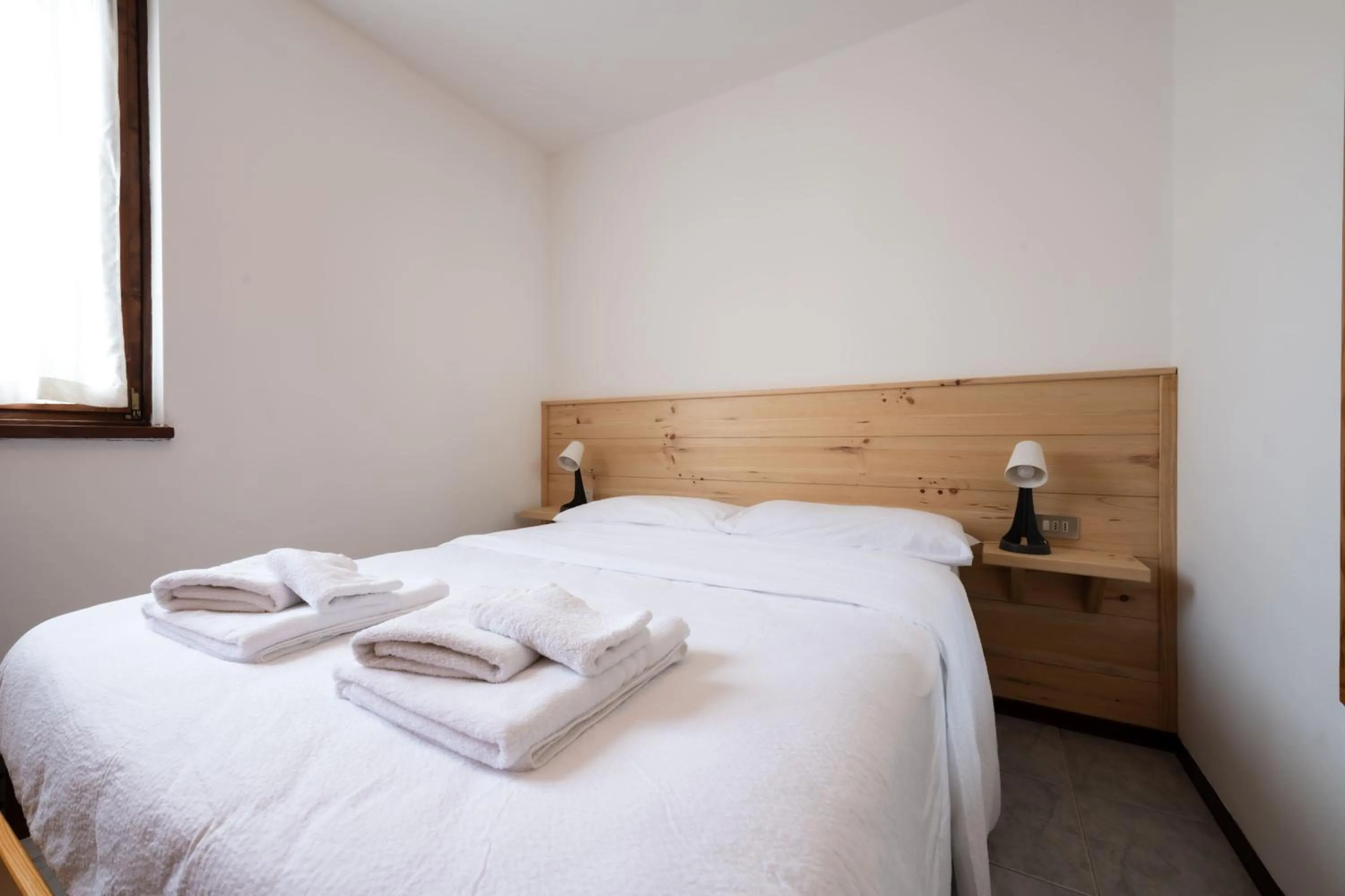 Bed in Appartamenti Lembondel - Ledro