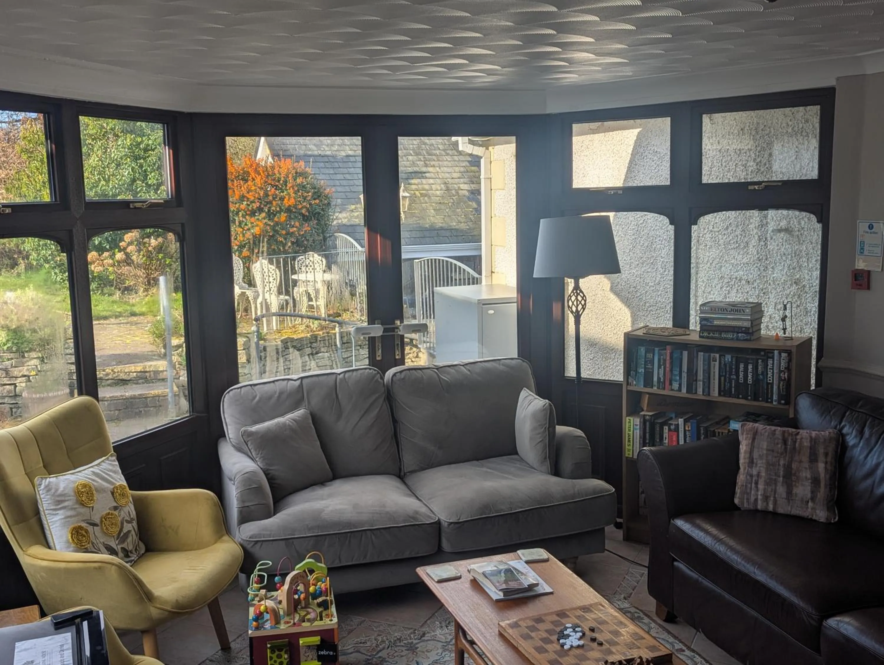 Lounge or bar in Willowbank House
