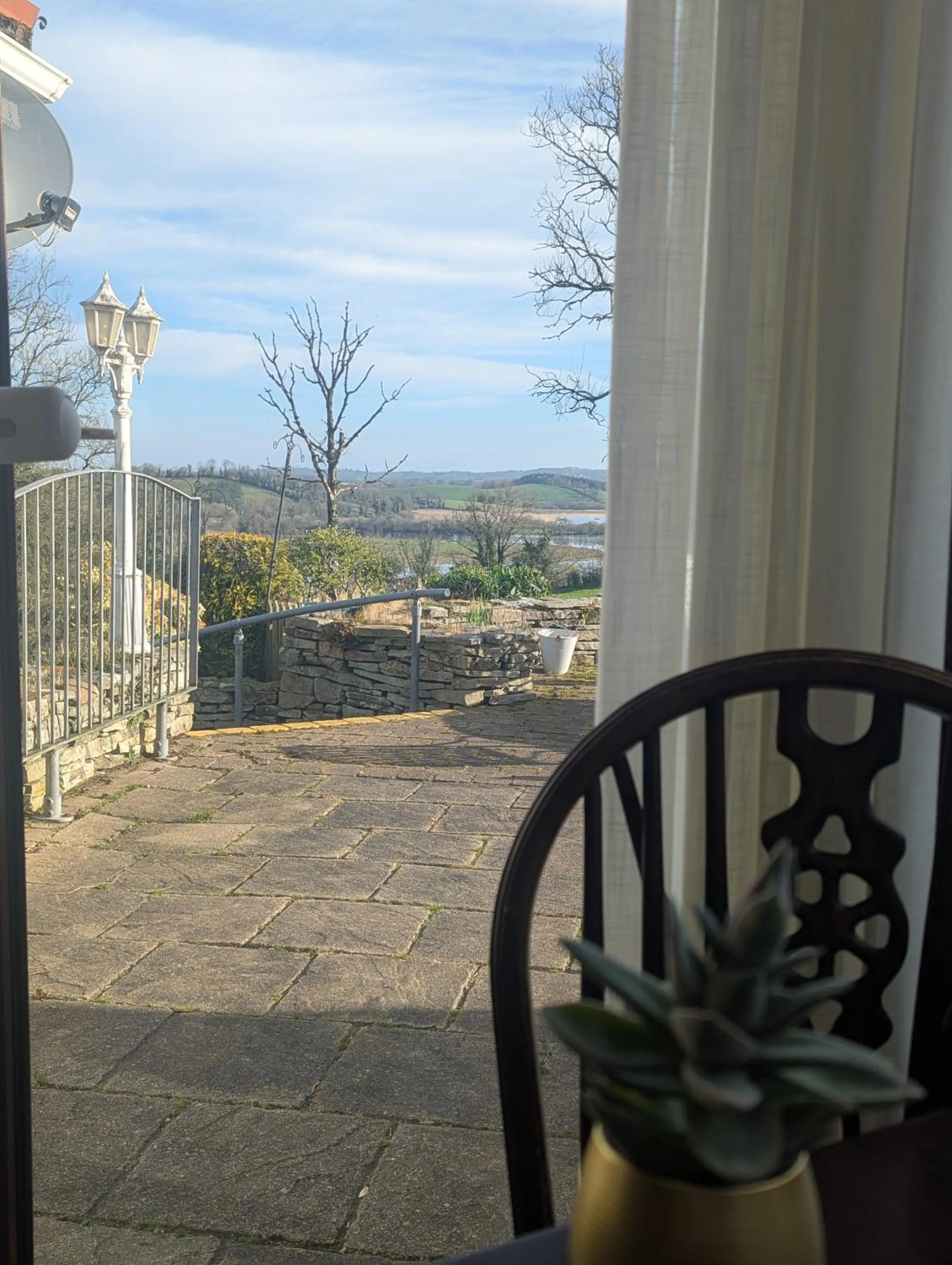 Breakfast in Willowbank House