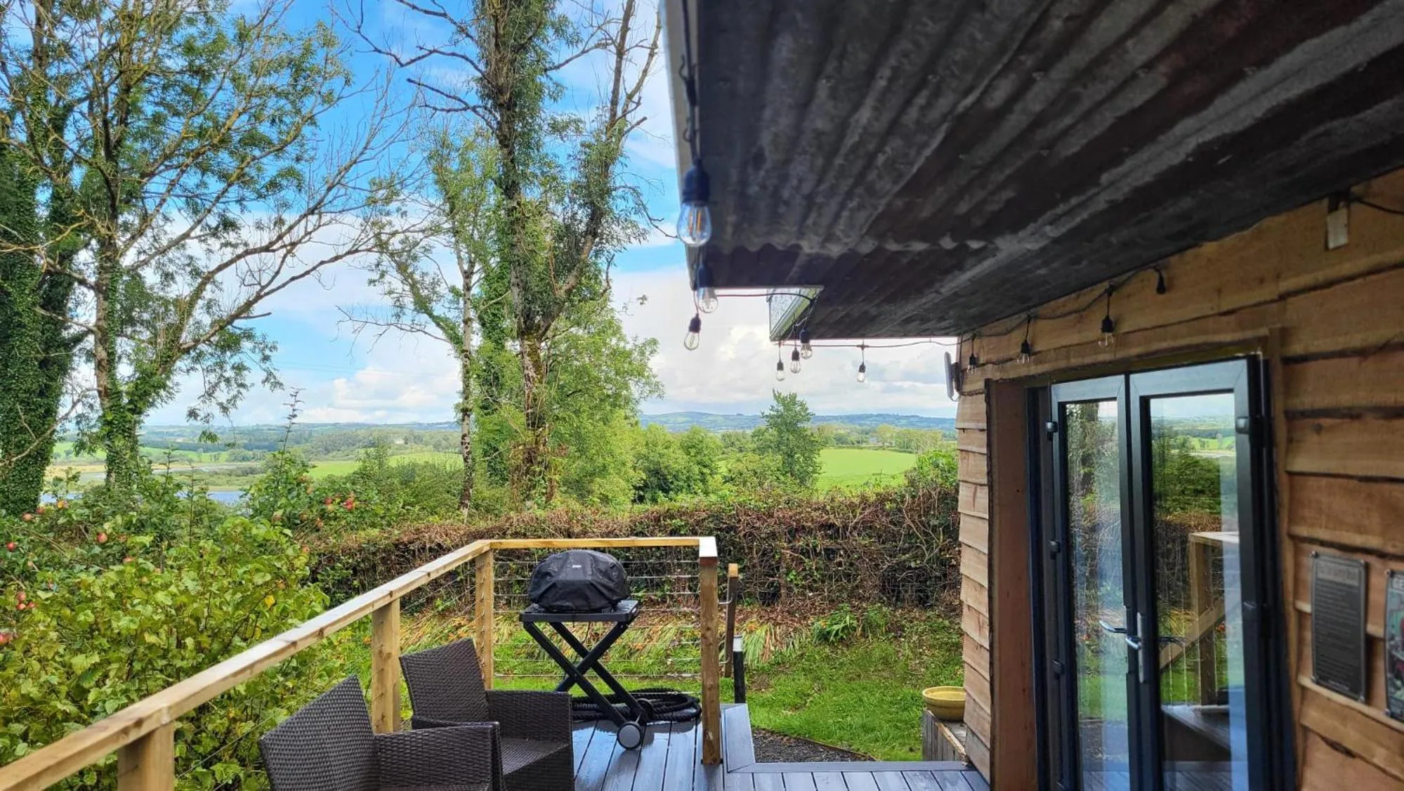 BBQ facilities in Willowbank House