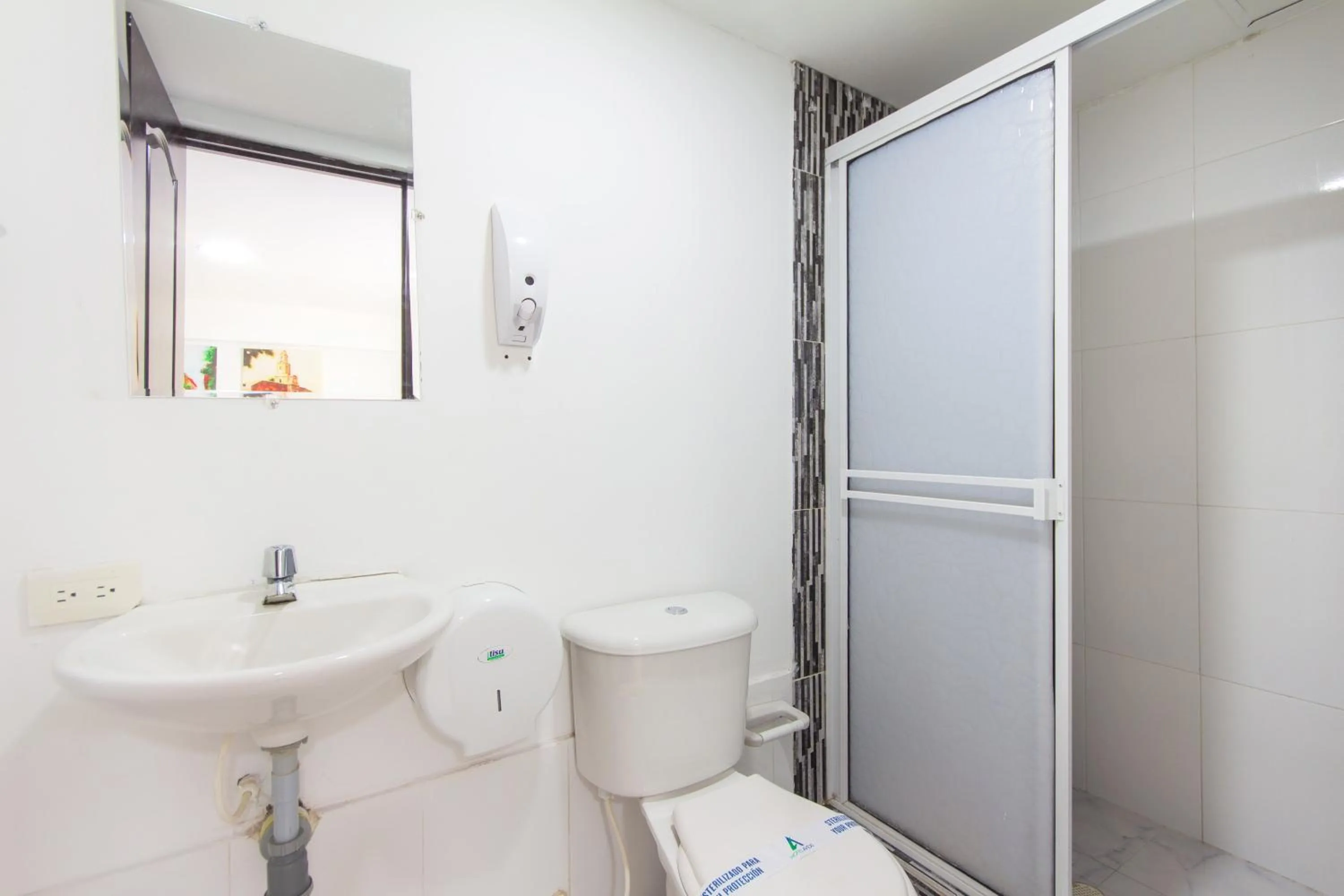 Bathroom in Hotel Avexi Suites By GEH Suites