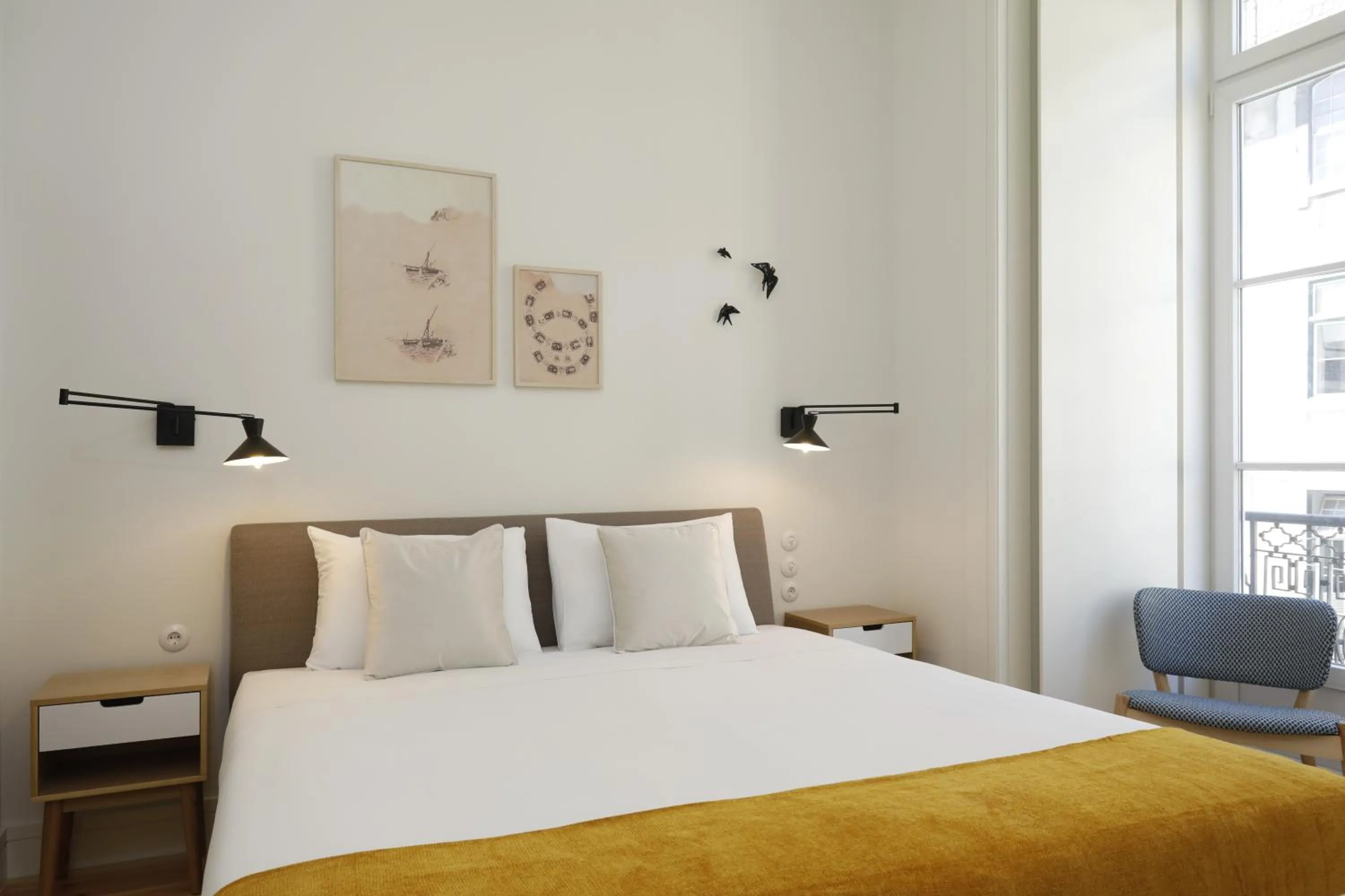 Bedroom, Bed in Montebelo Lisbon Downtown Apartments