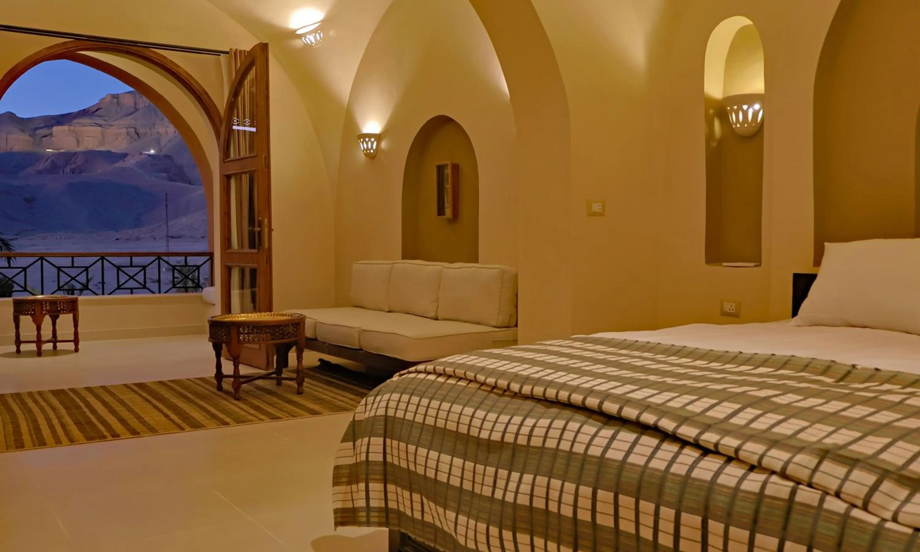 Bed in Malkata House - Boutique hotel and restaurant