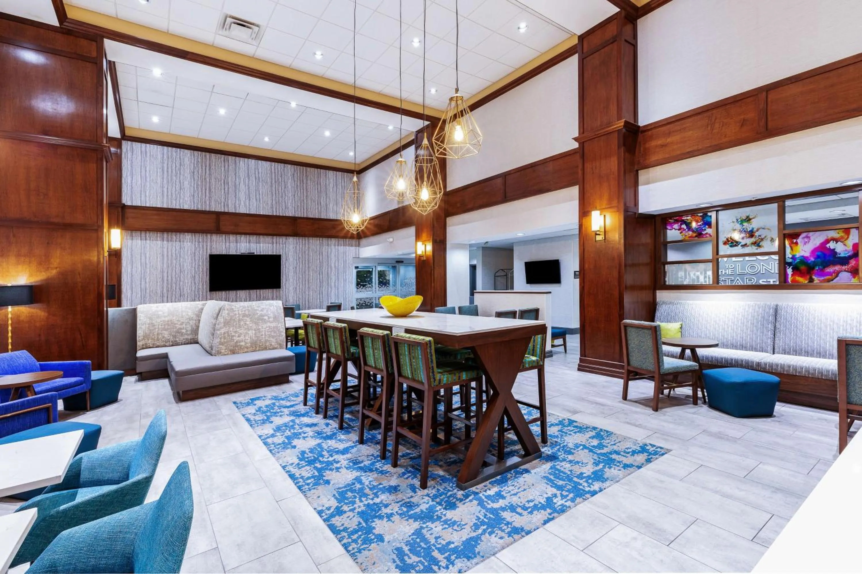 Bedroom in Hampton Inn and Suites Houston Heights I-10